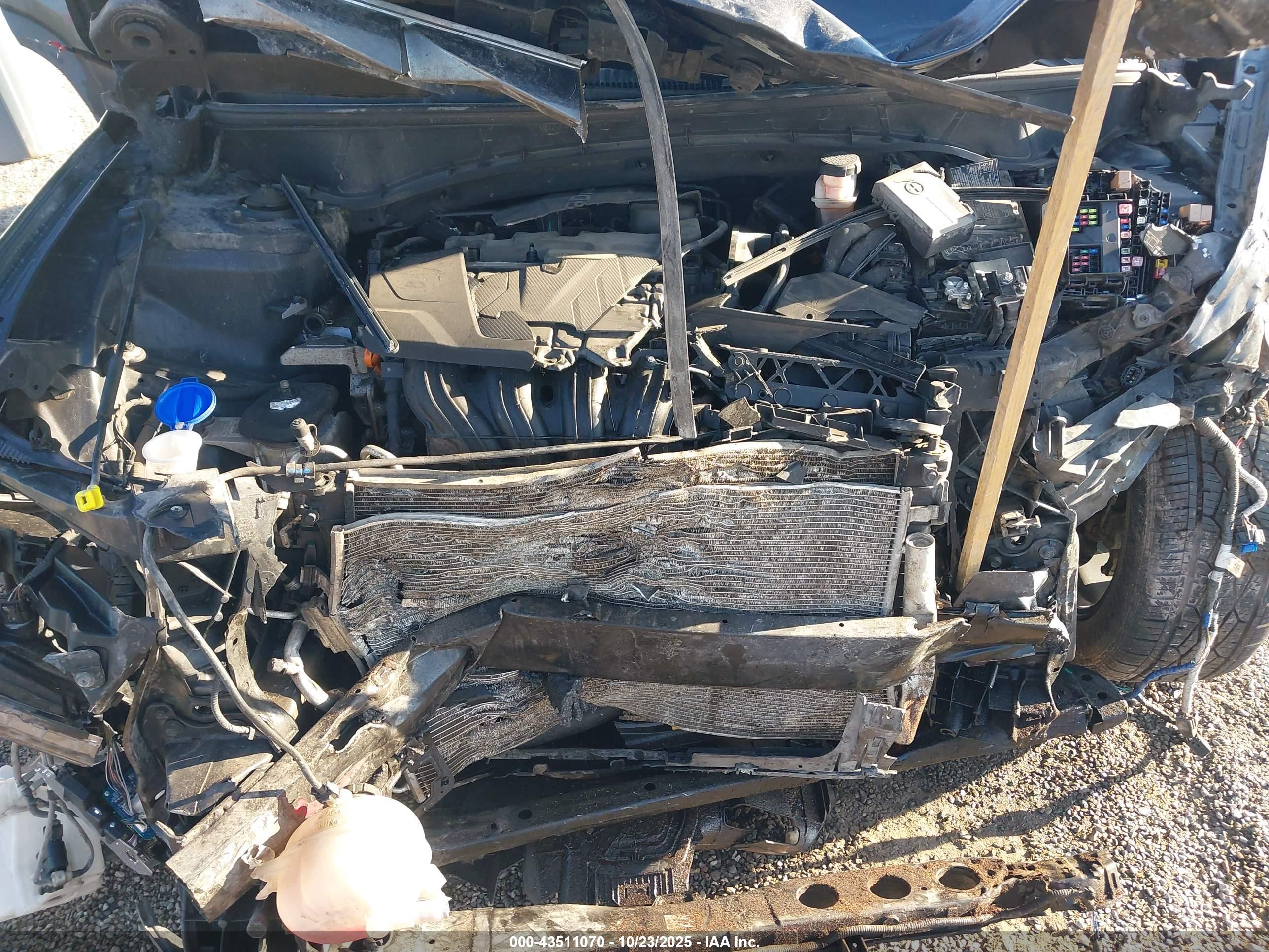 HYUNDAI TUCSON image 10