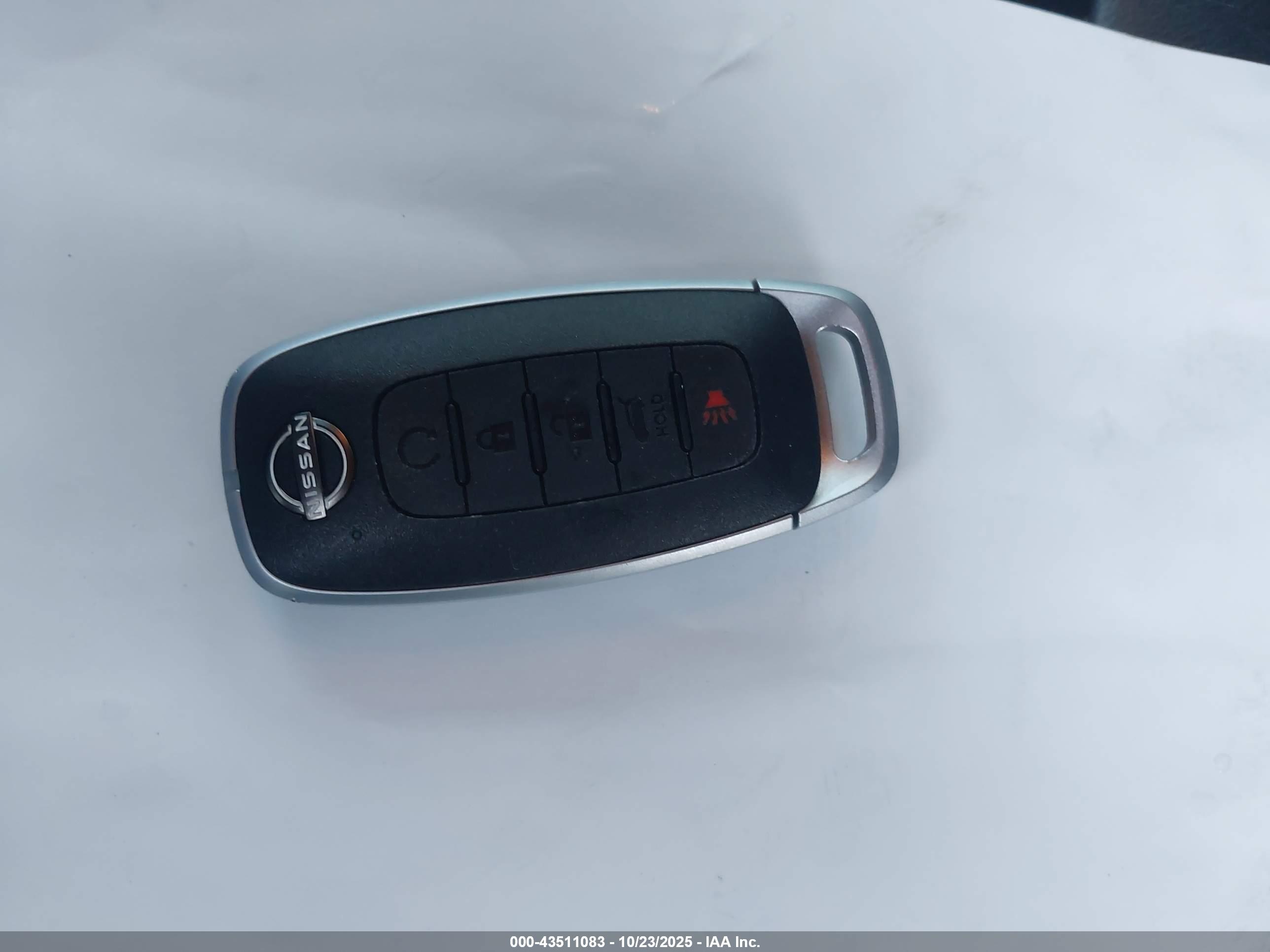 NISSAN ROGUE image 11