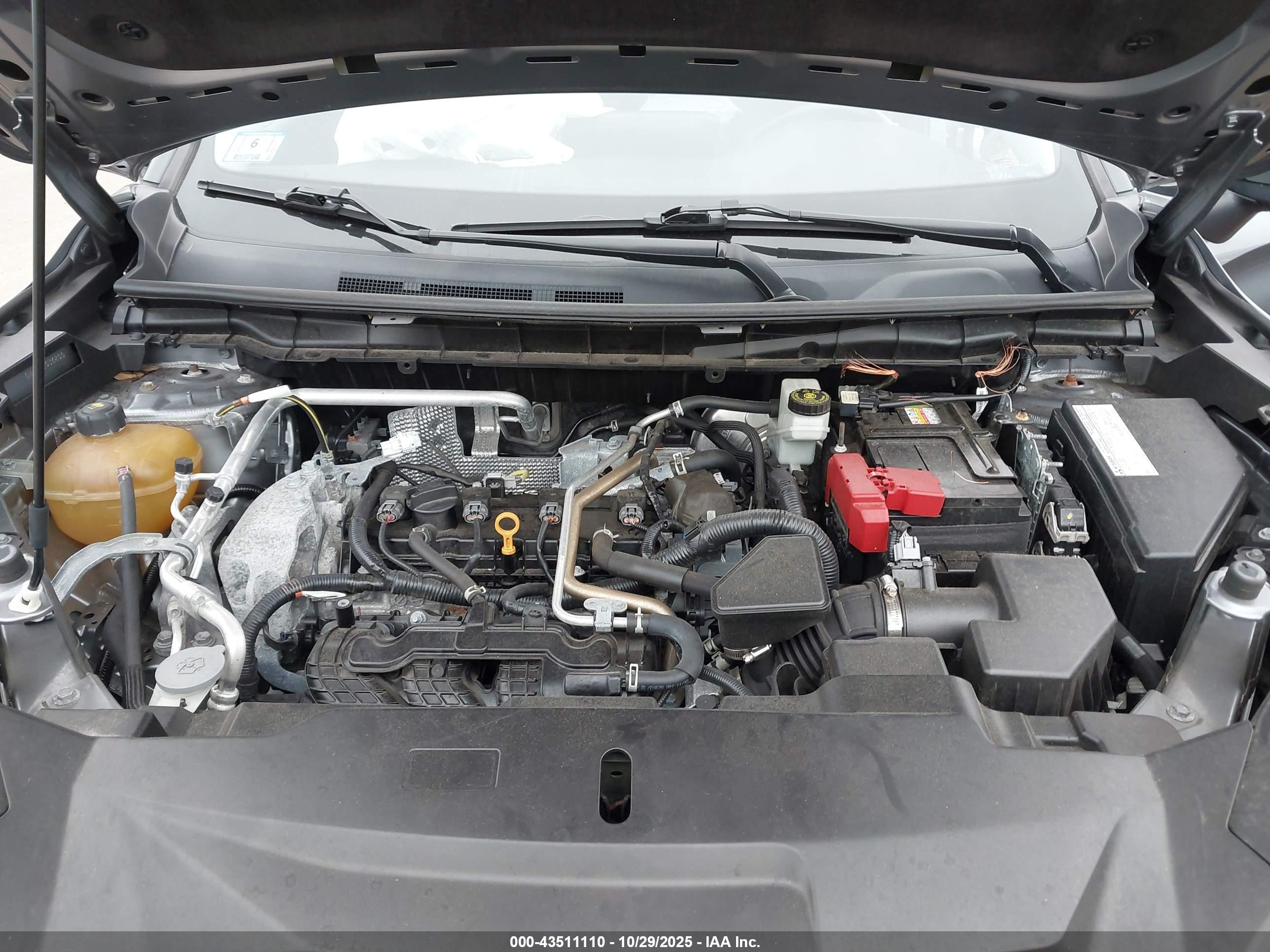 MITSUBISHI OUTLANDER image 10