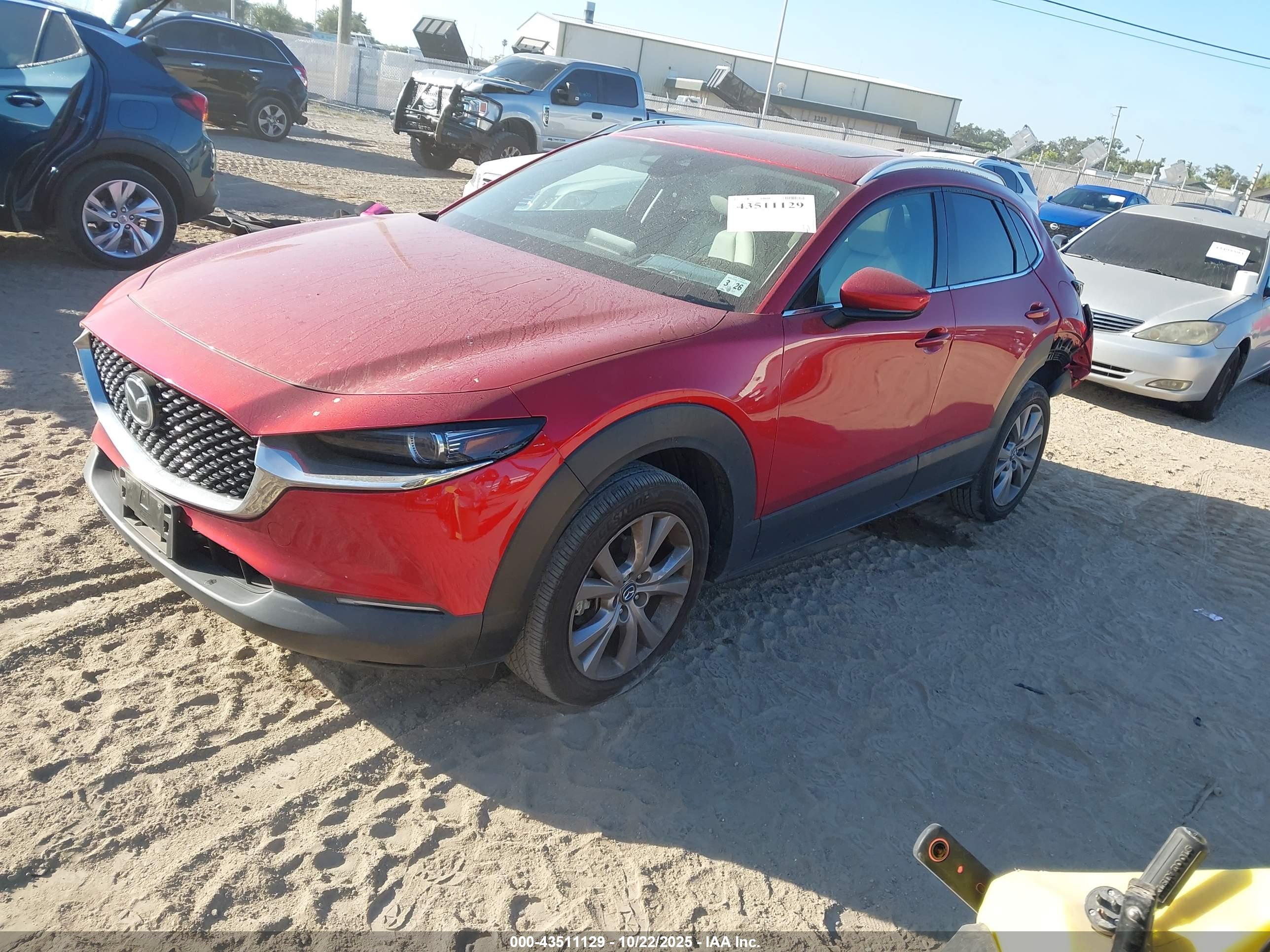 MAZDA CX-30 image 2
