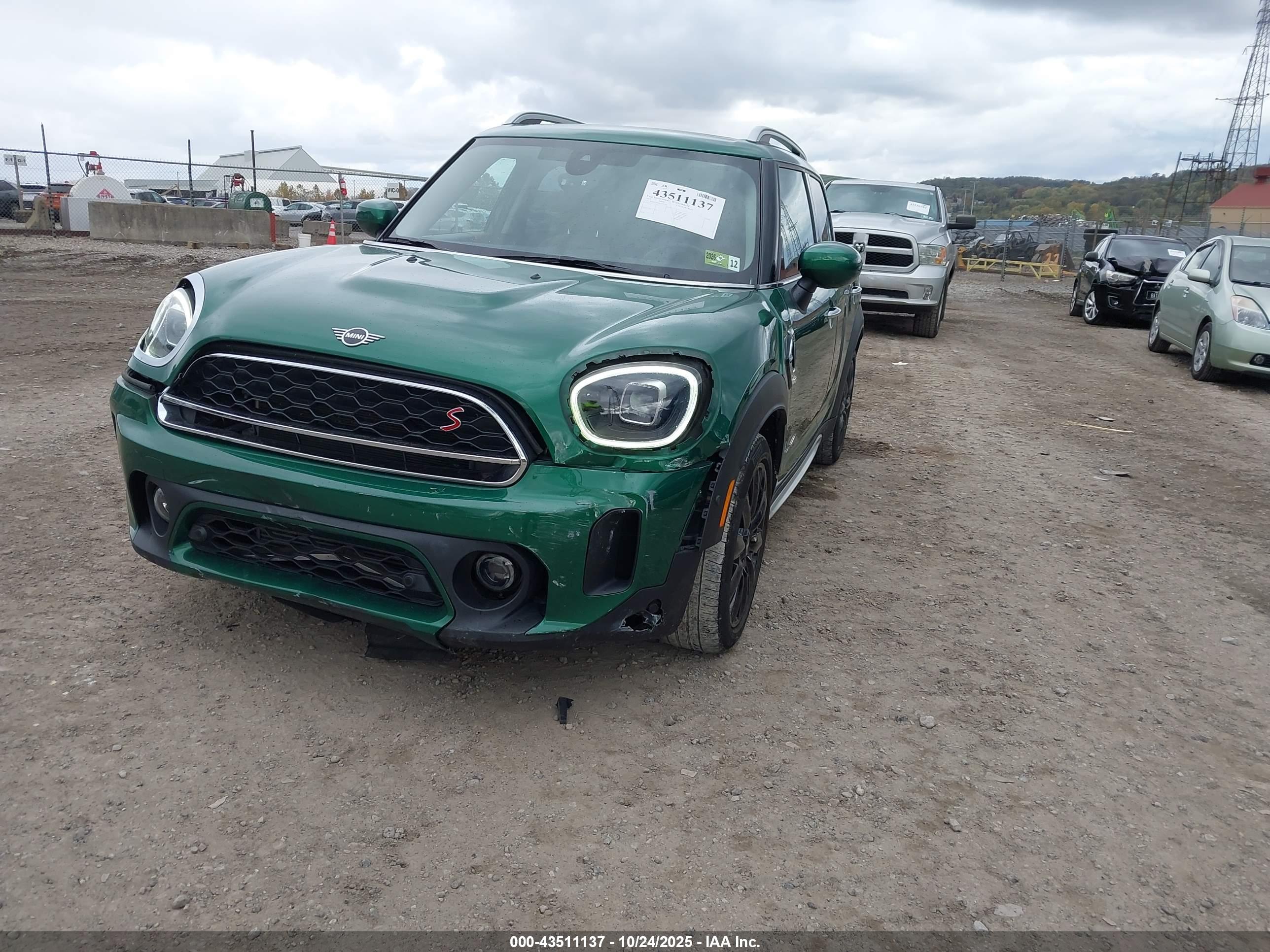 MINI COUNTRYMAN image 6