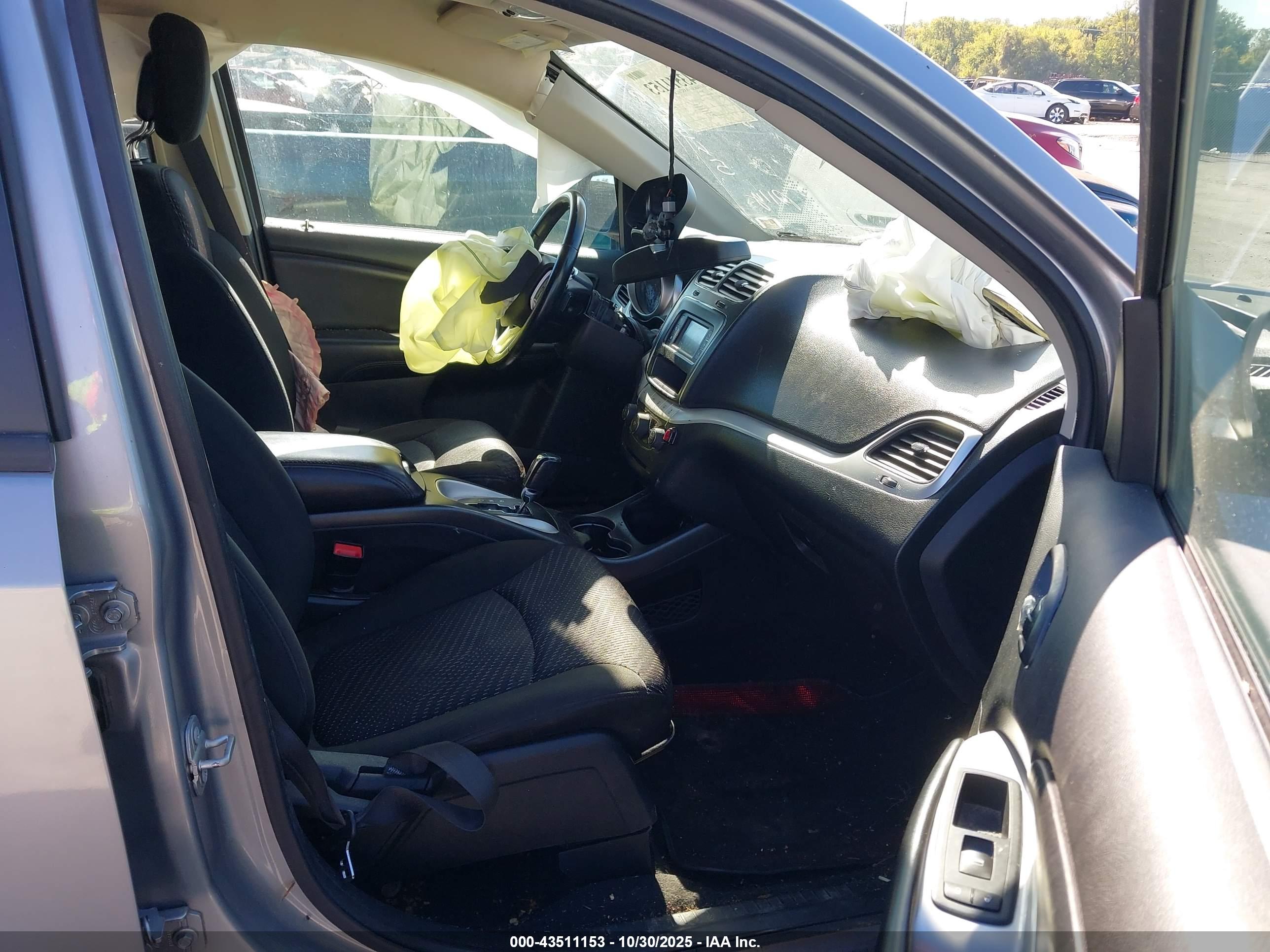 DODGE JOURNEY image 5