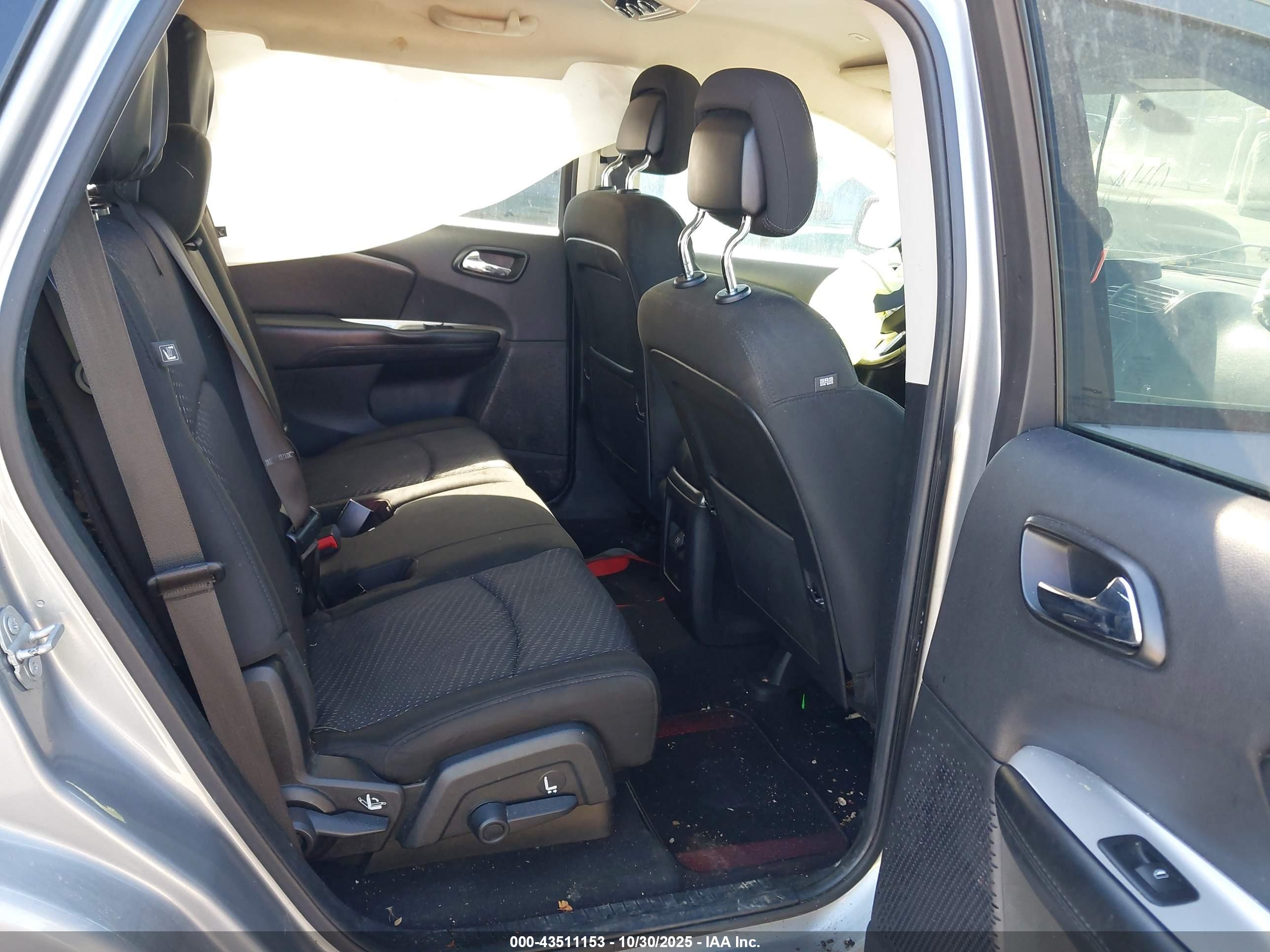 DODGE JOURNEY image 8