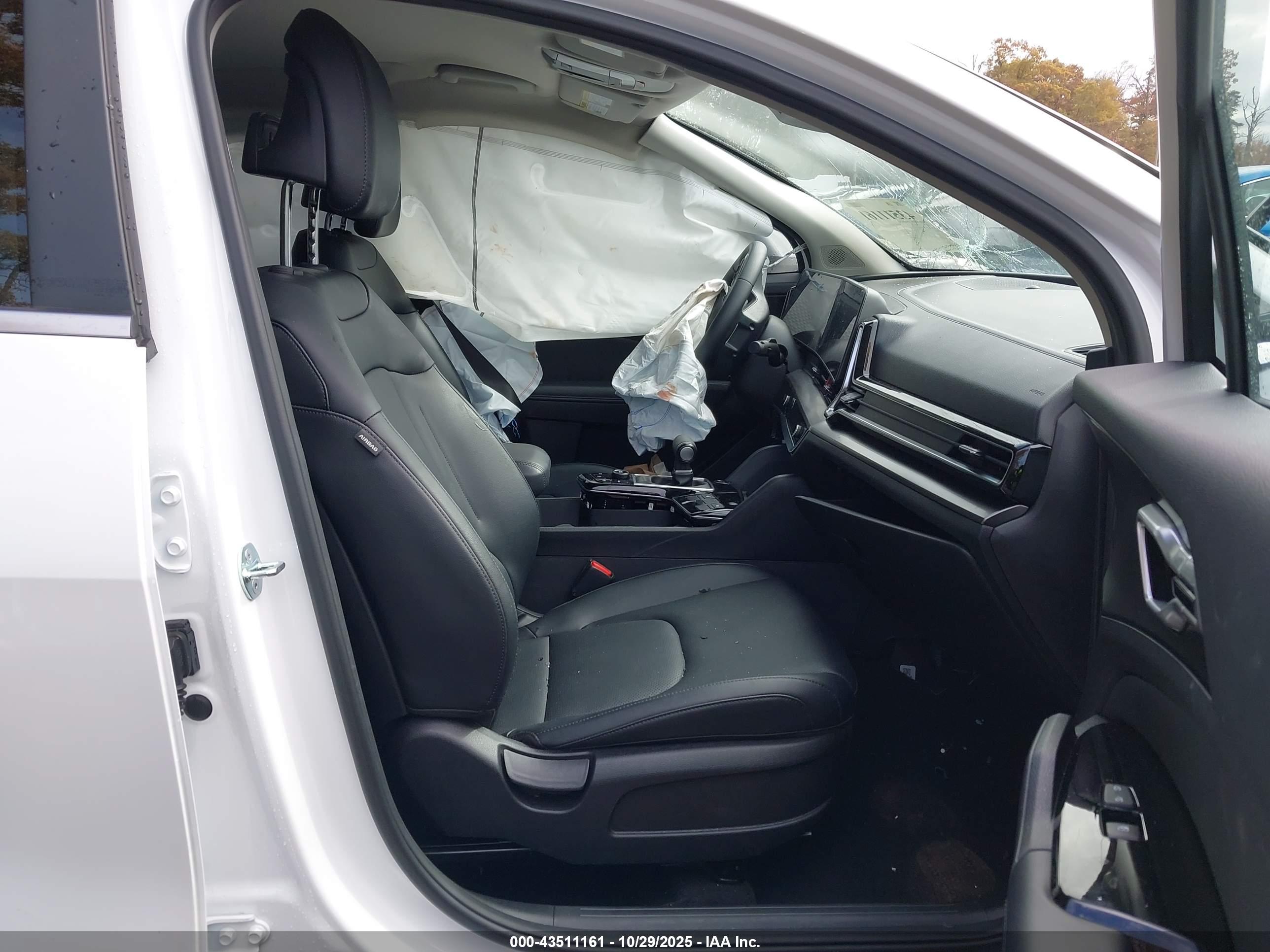KIA SPORTAGE image 5