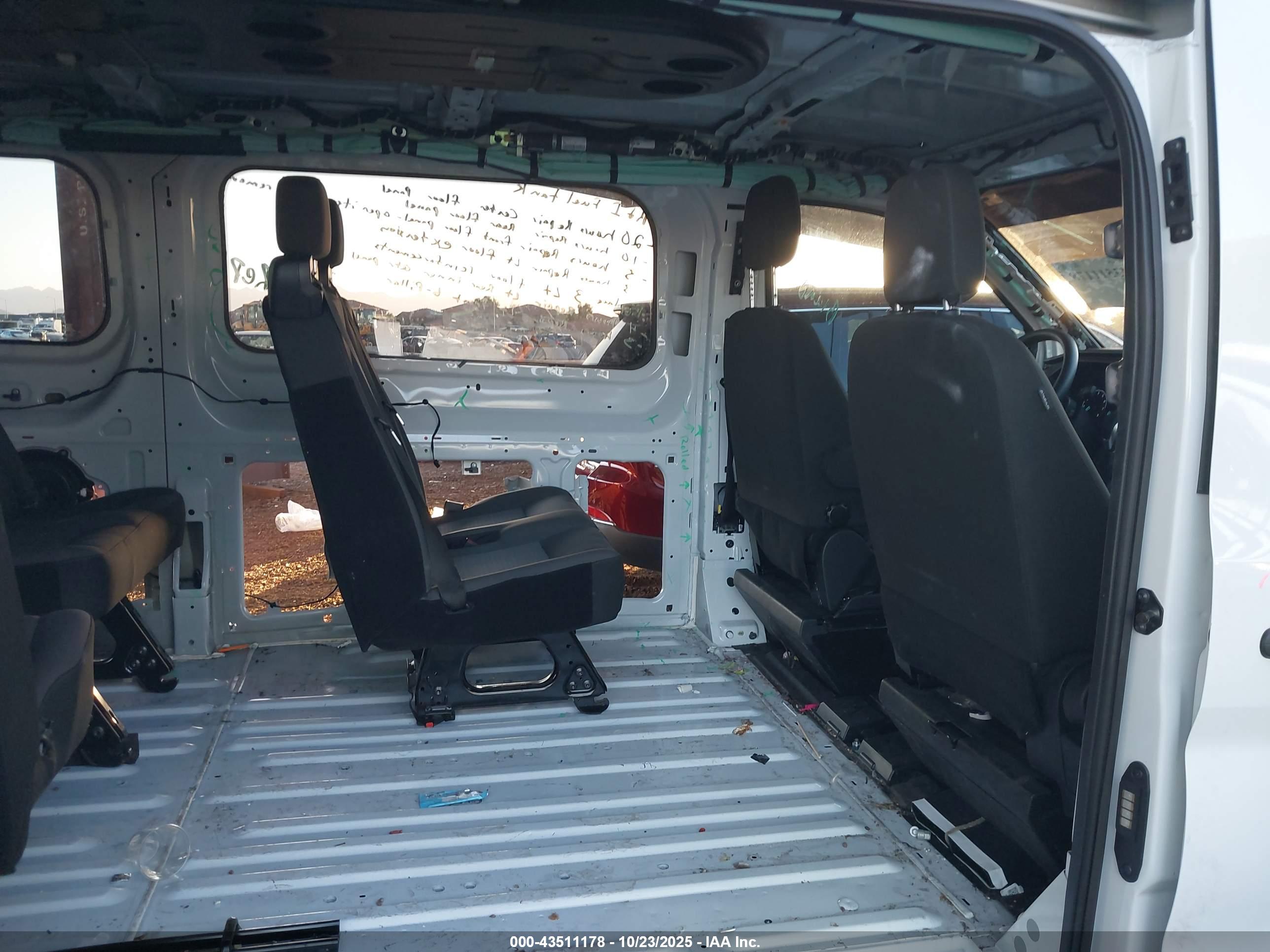FORD TRANSIT-350 image 8