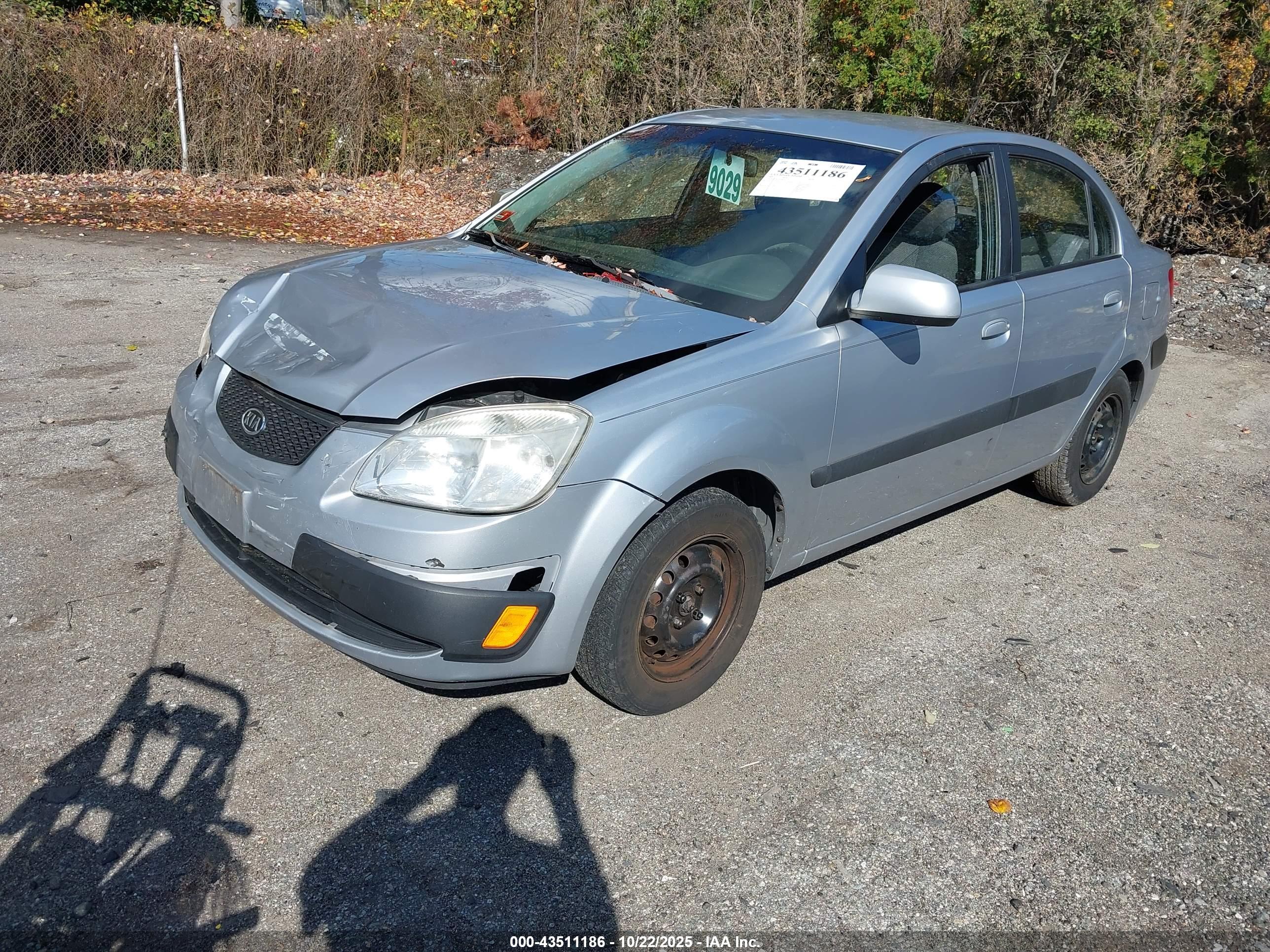 KIA RIO image 2