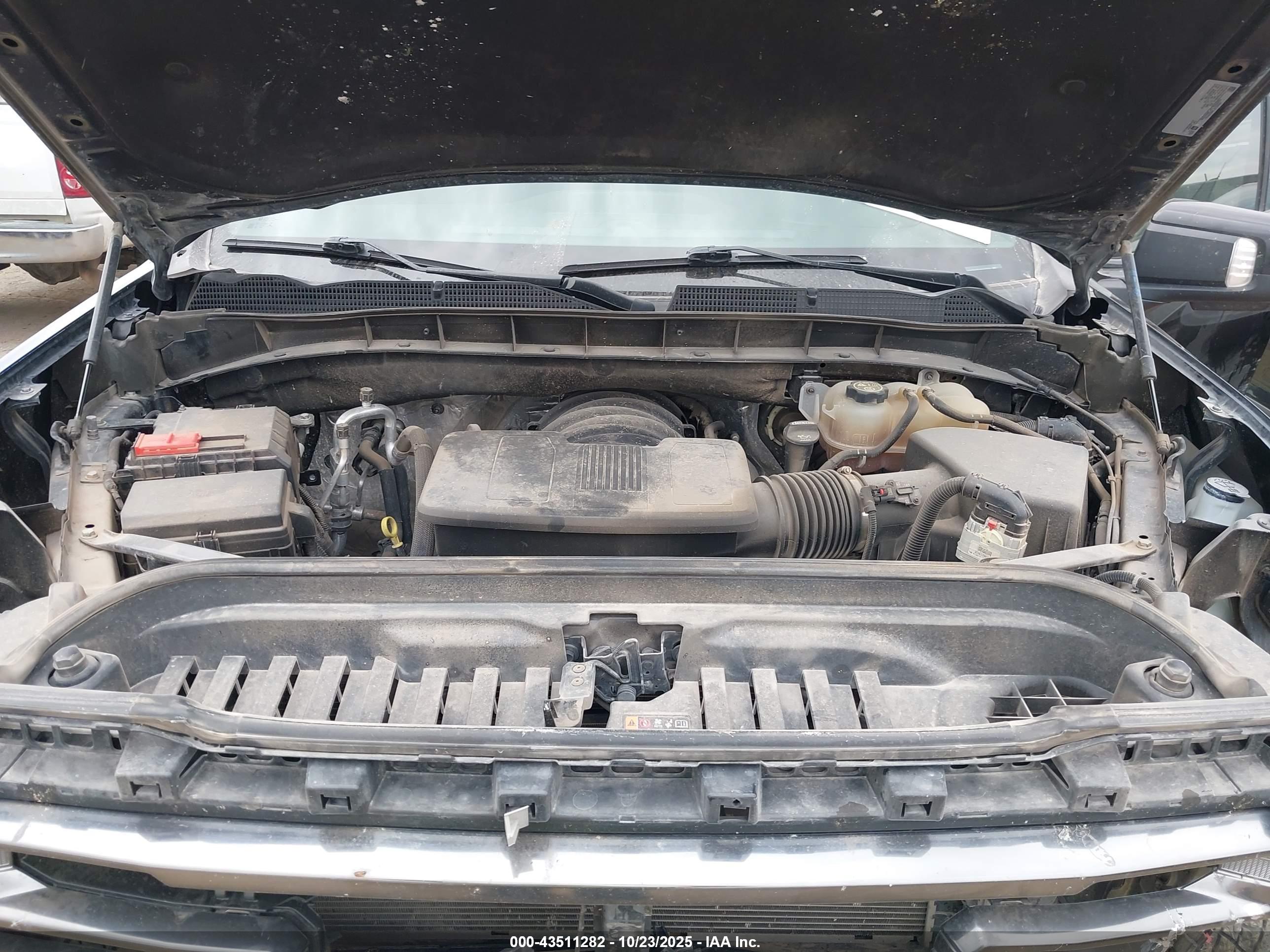 GMC SIERRA image 10