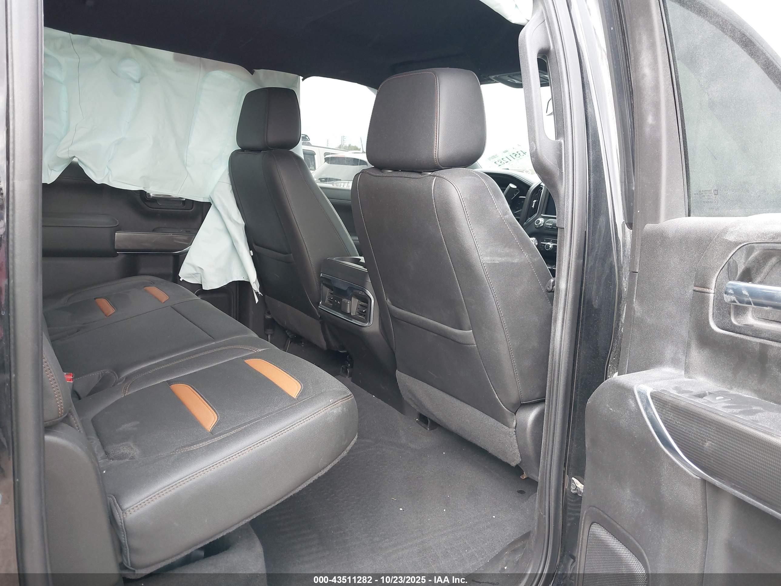 GMC SIERRA image 8