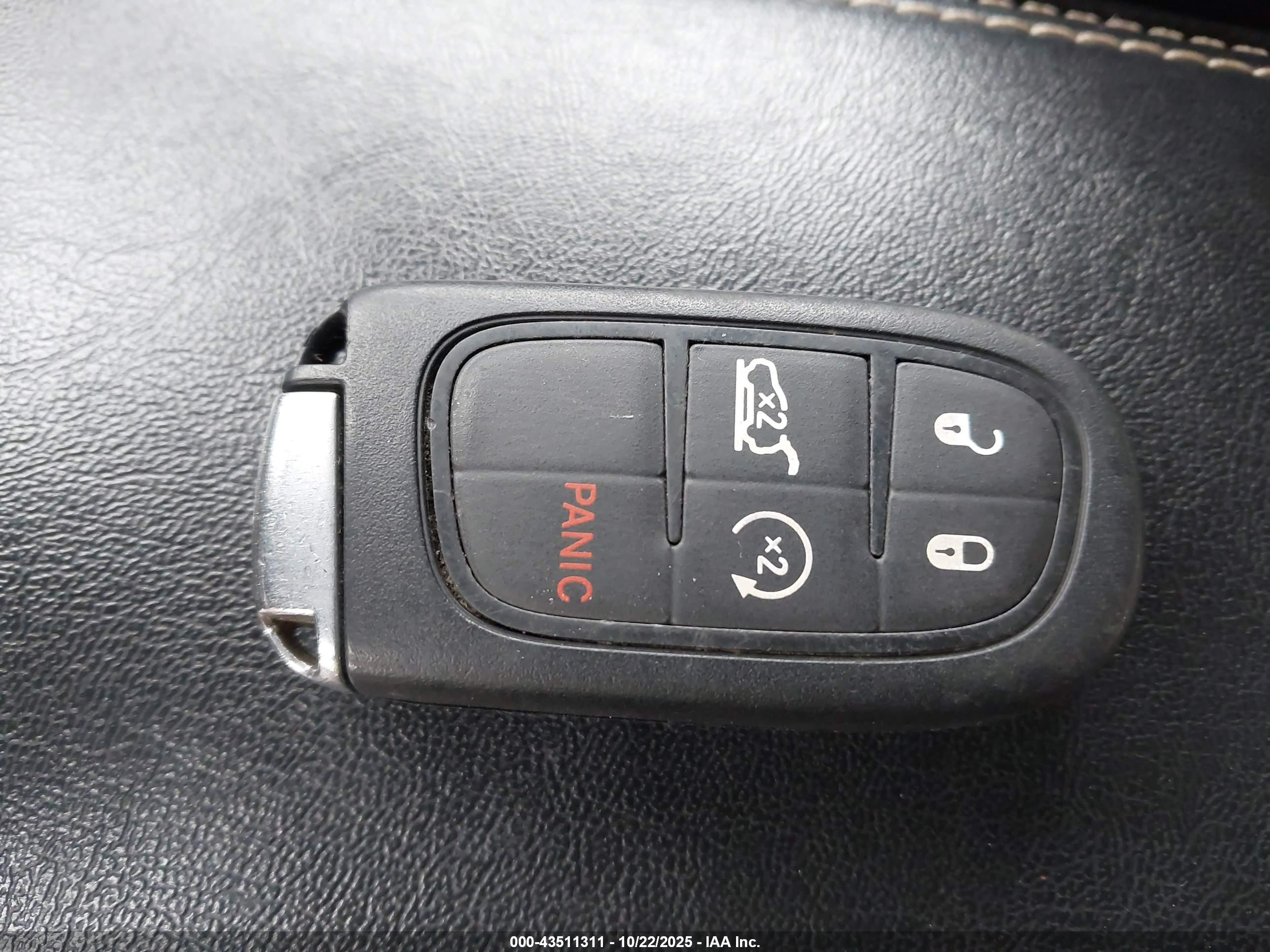 JEEP CHEROKEE image 11