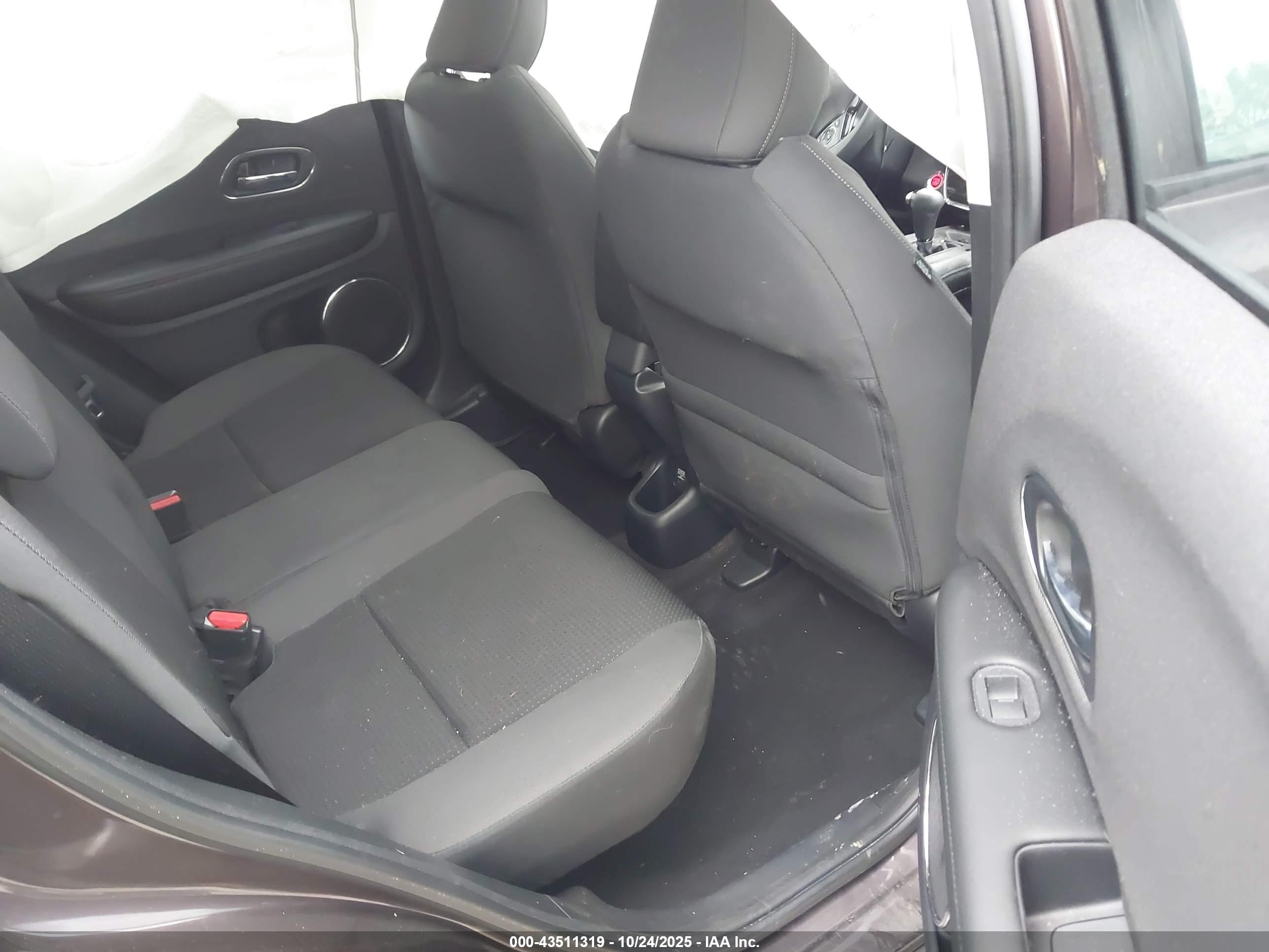 HONDA HR-V image 8