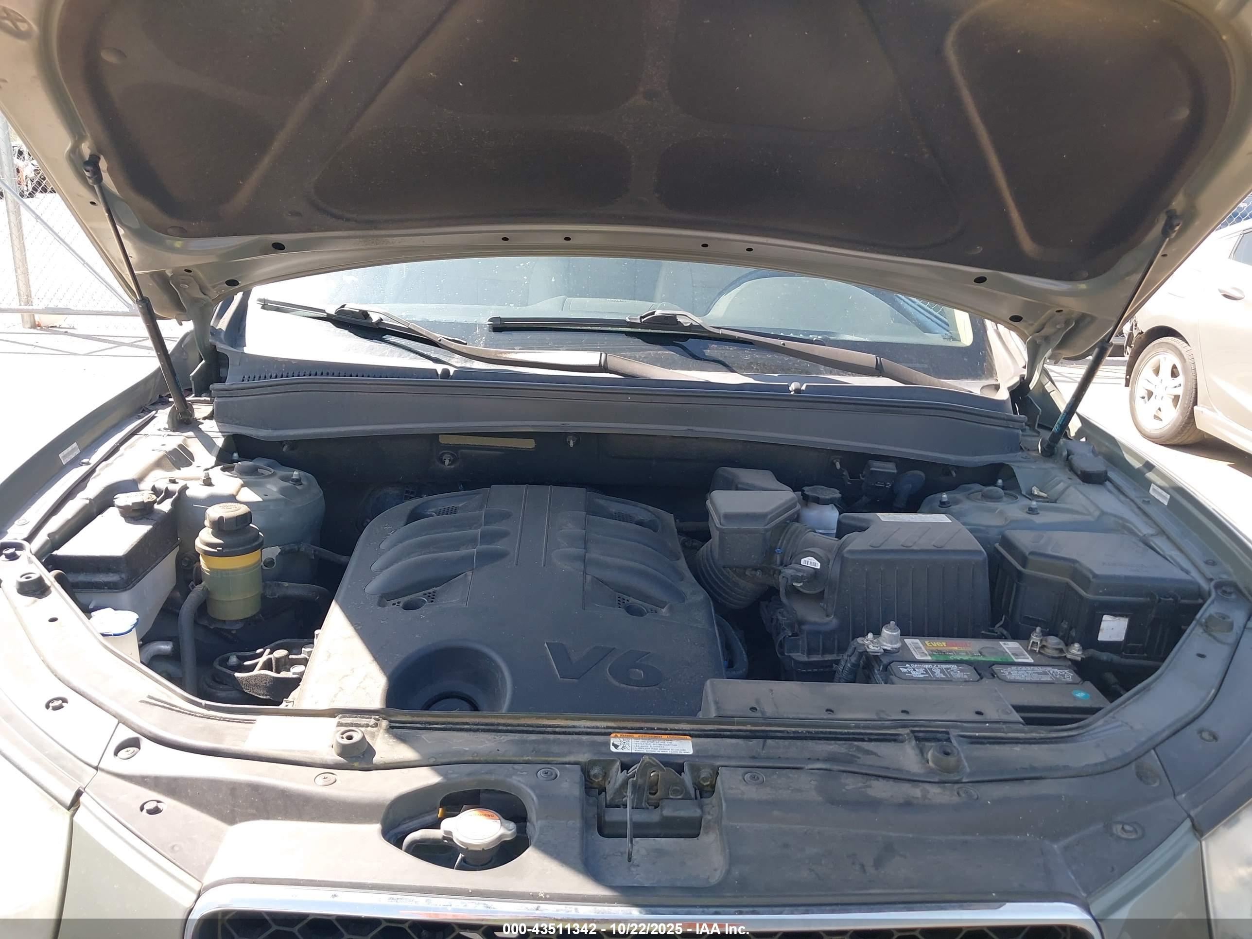 HYUNDAI SANTA image 10