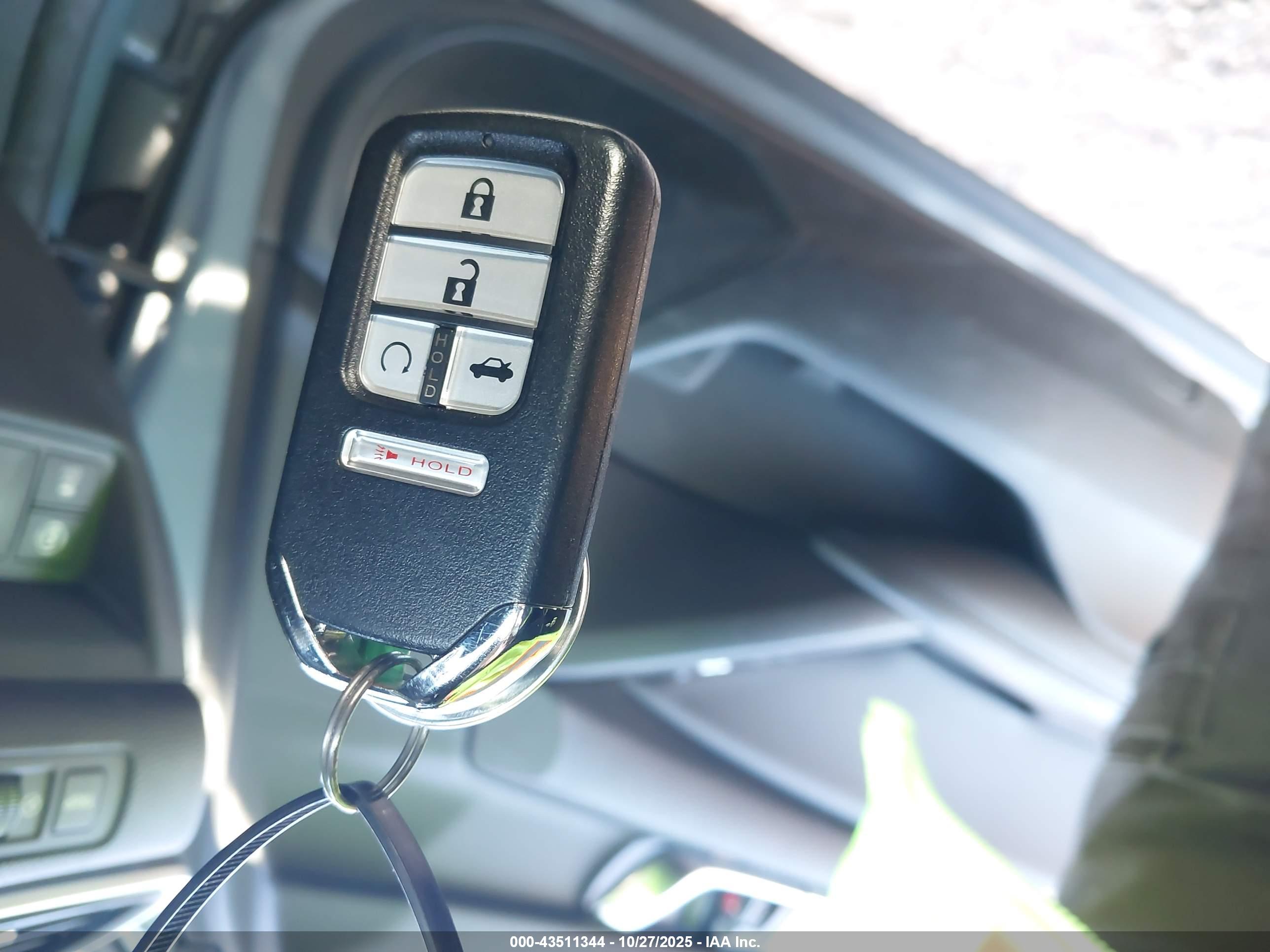 HONDA ACCORD image 11