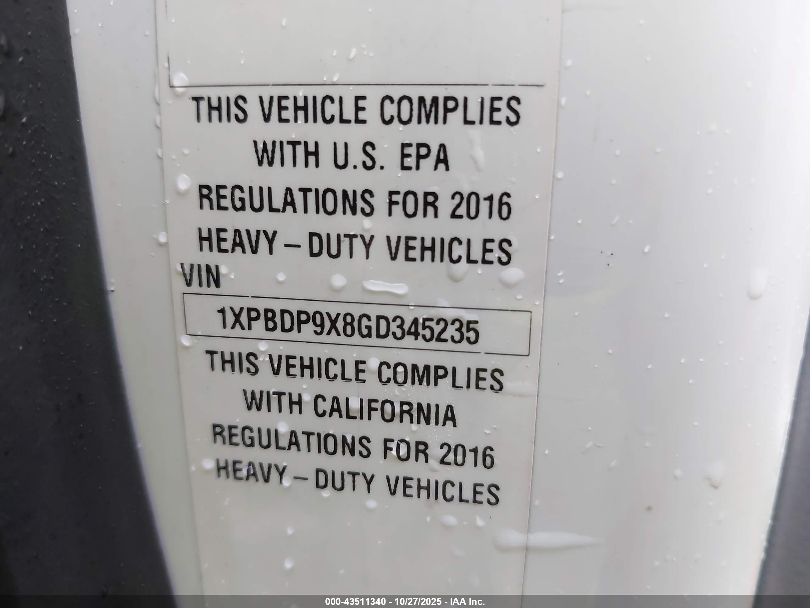 PETERBILT 579 image 9