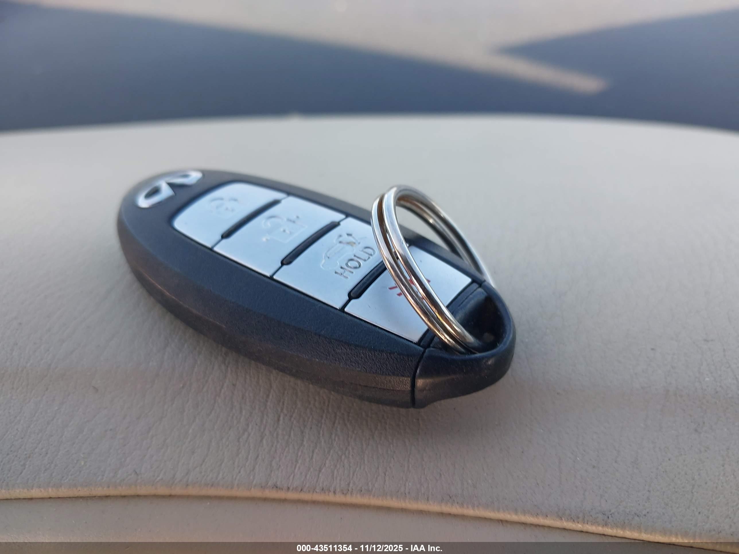 INFINITI QX60 image 11