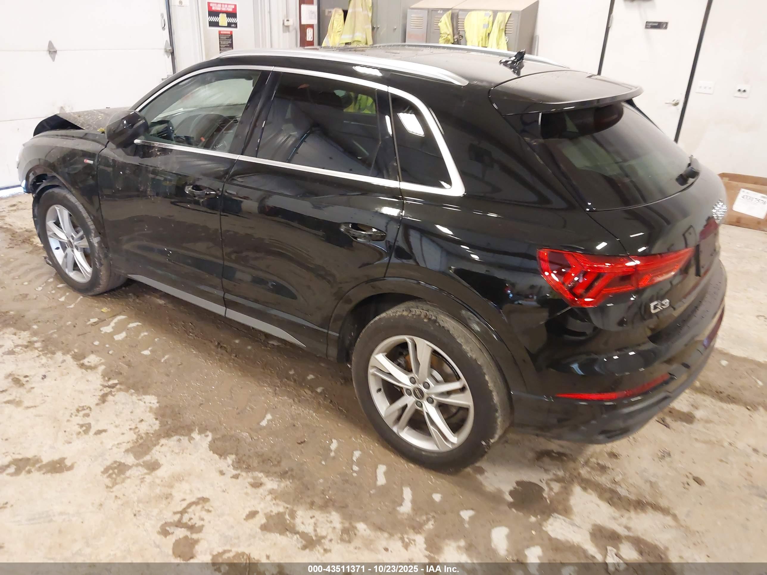 AUDI Q3 image 3