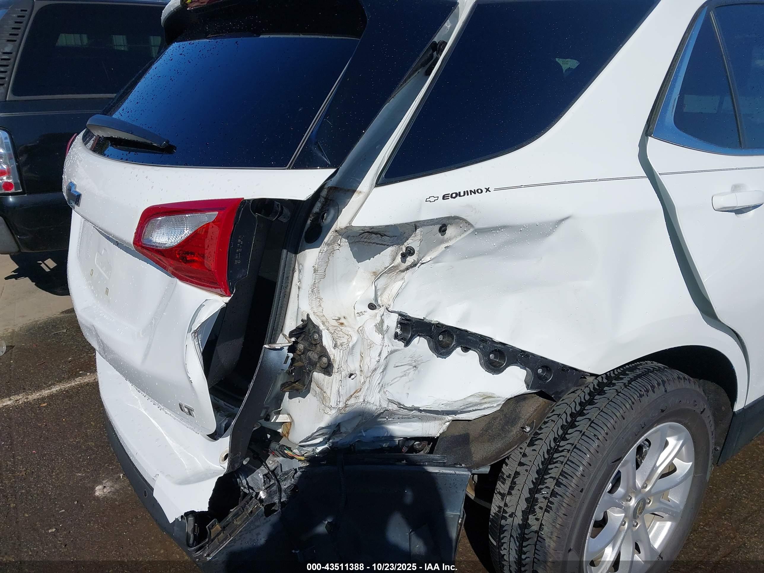 CHEVROLET EQUINOX image 6