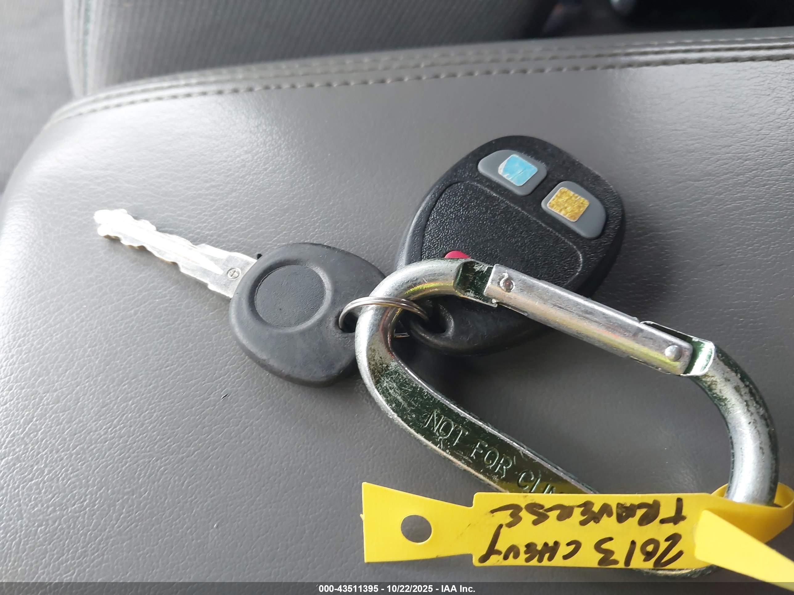 CHEVROLET TRAVERSE image 11