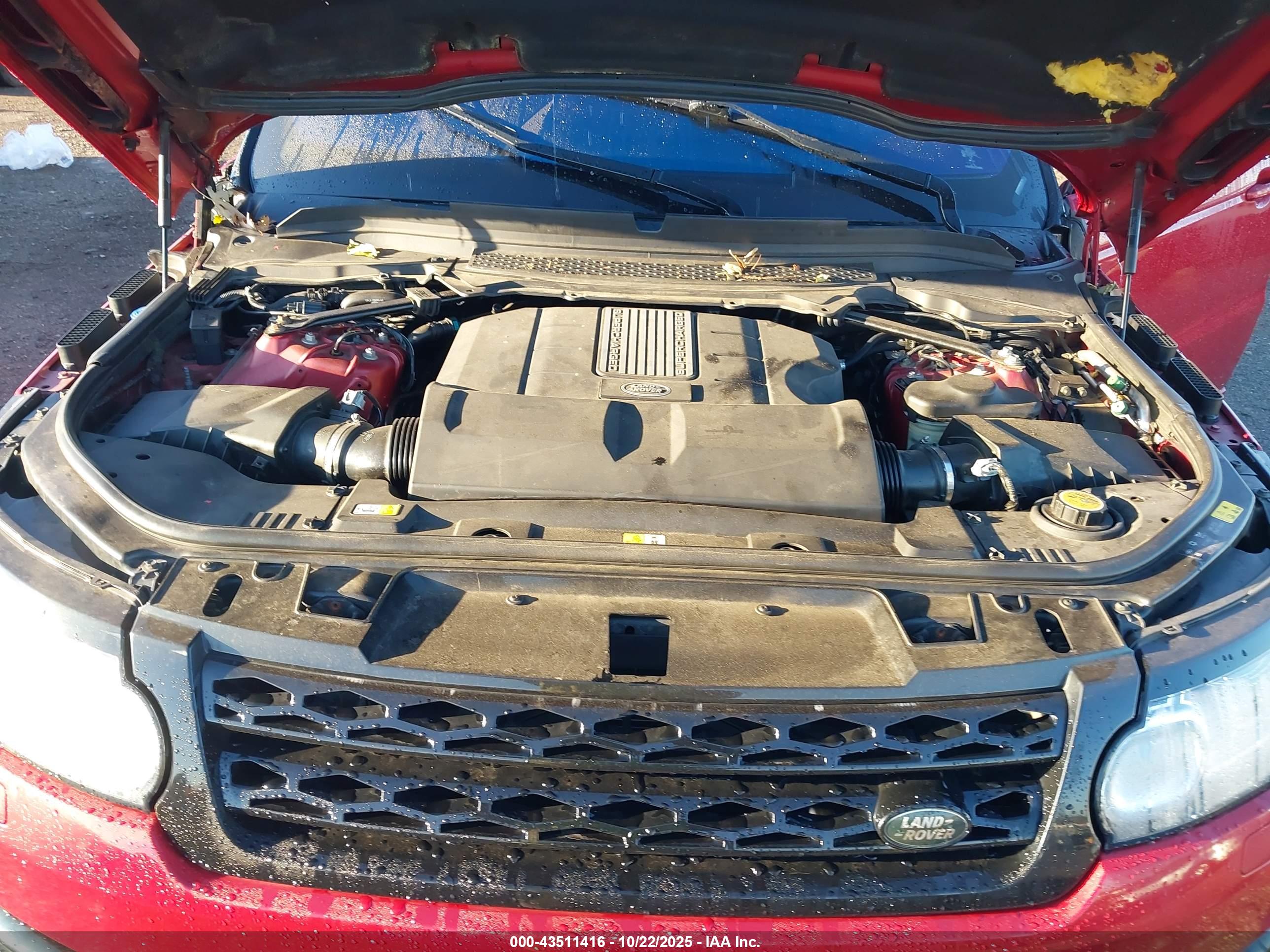 LAND ROVER image 10