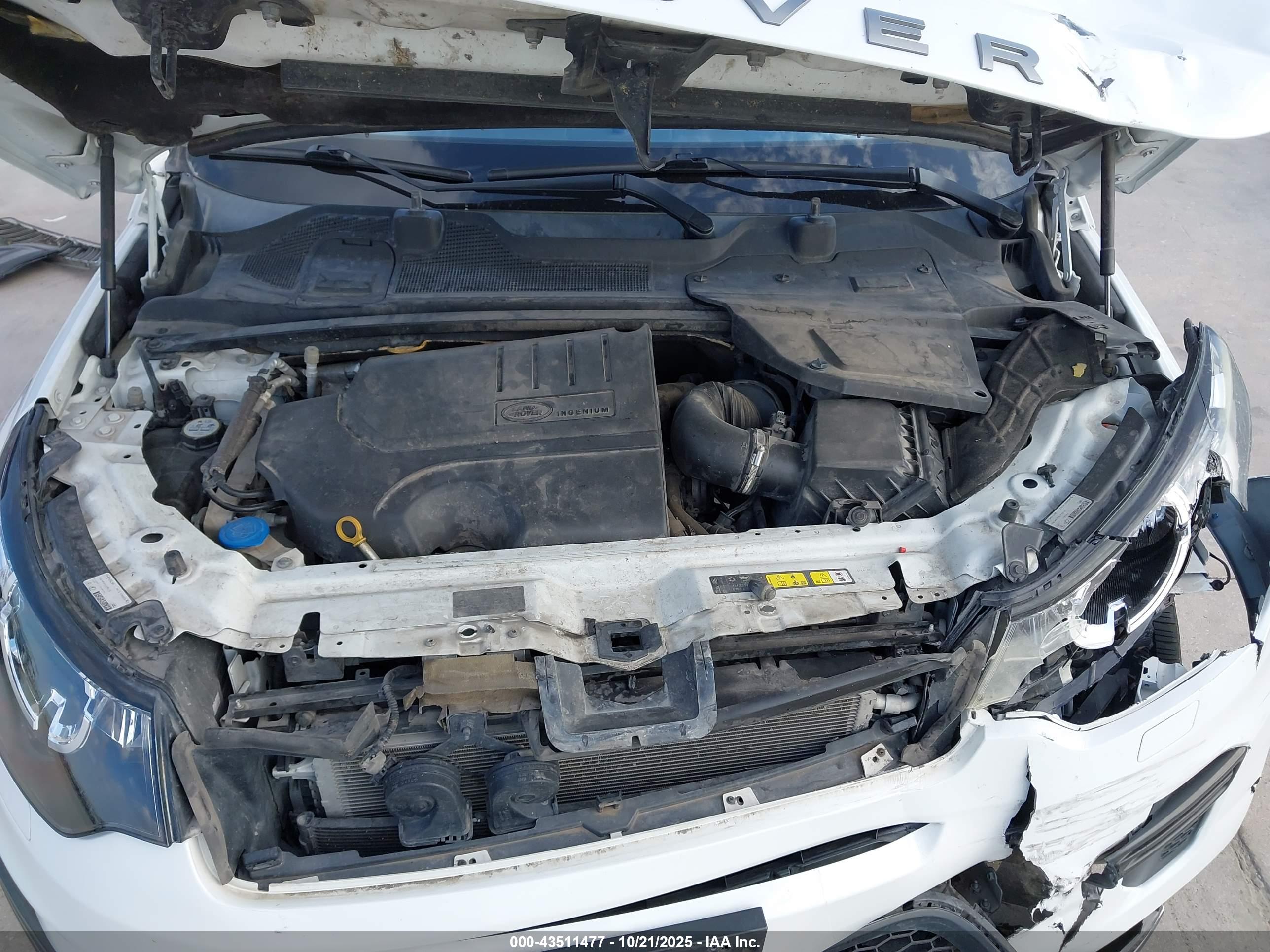 LAND ROVER image 10