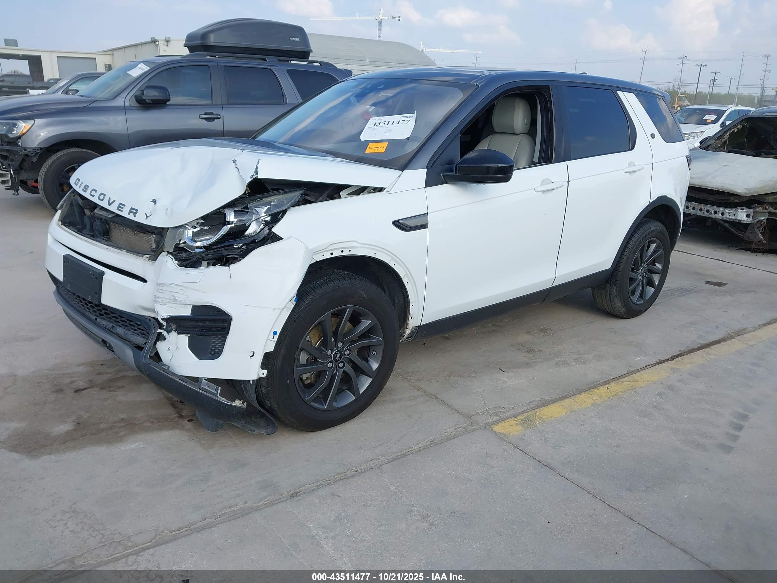 LAND ROVER image 2