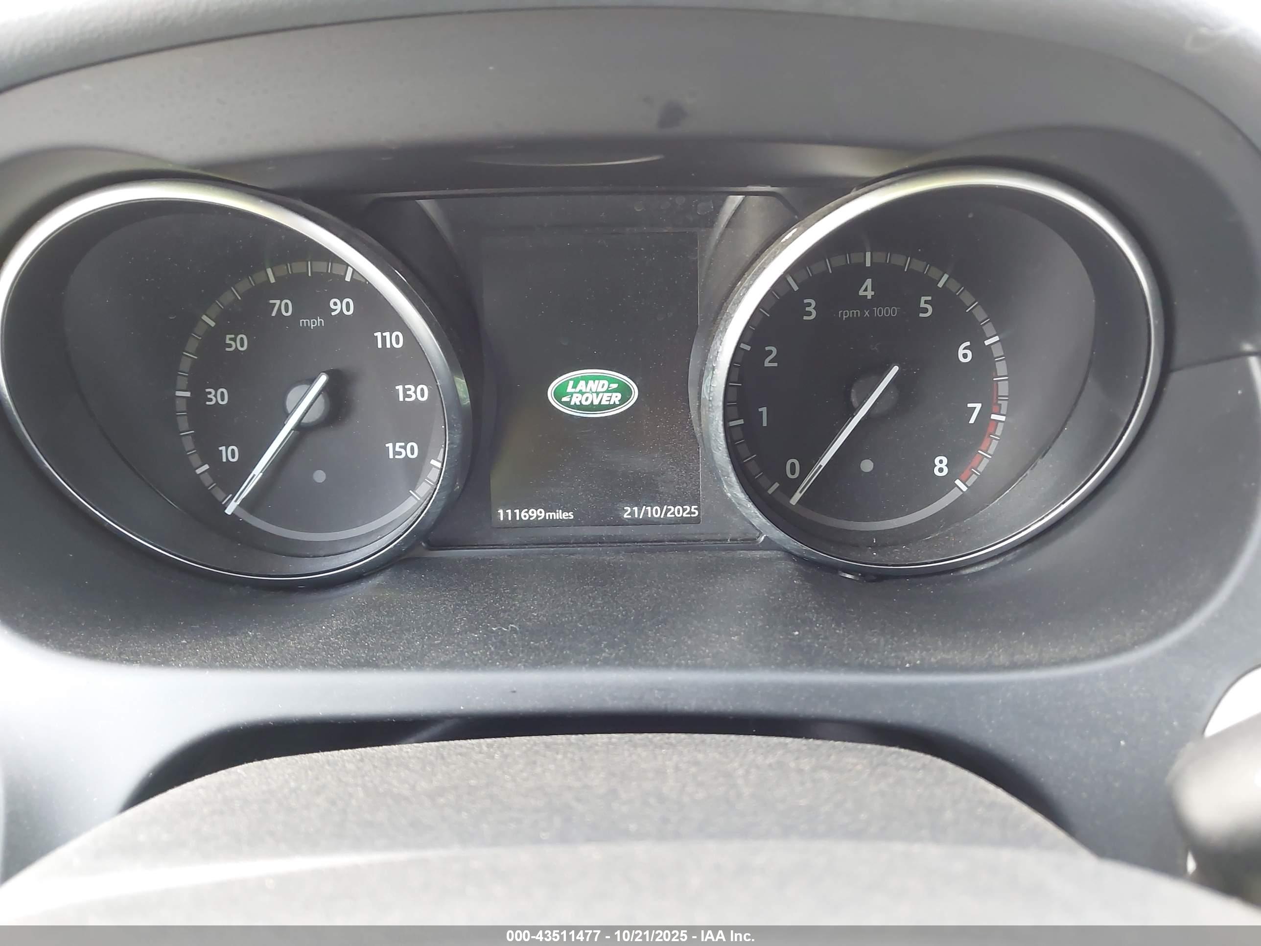 LAND ROVER image 7