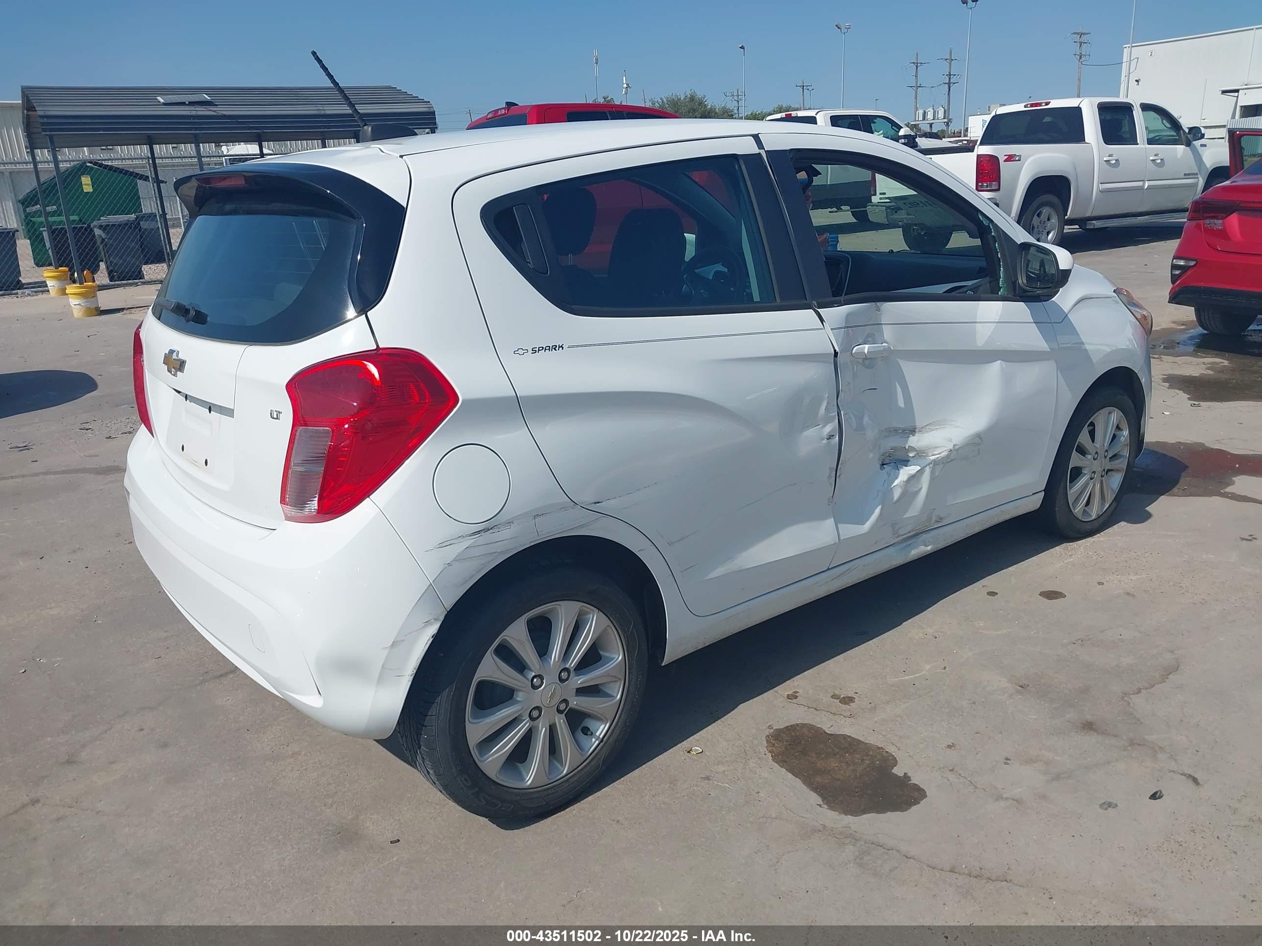 CHEVROLET SPARK image 4