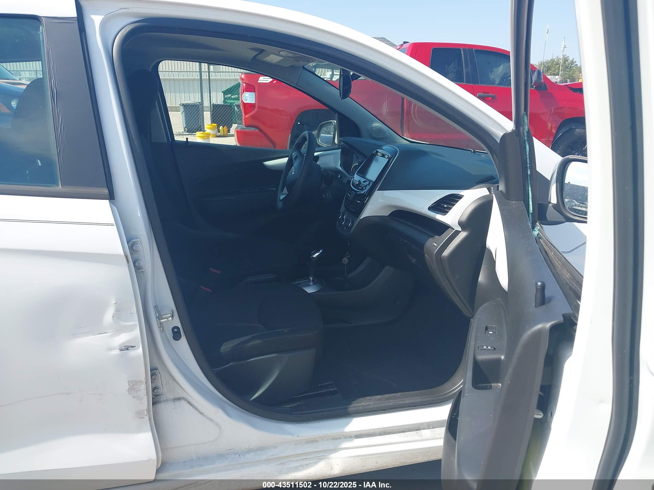 CHEVROLET SPARK image 5