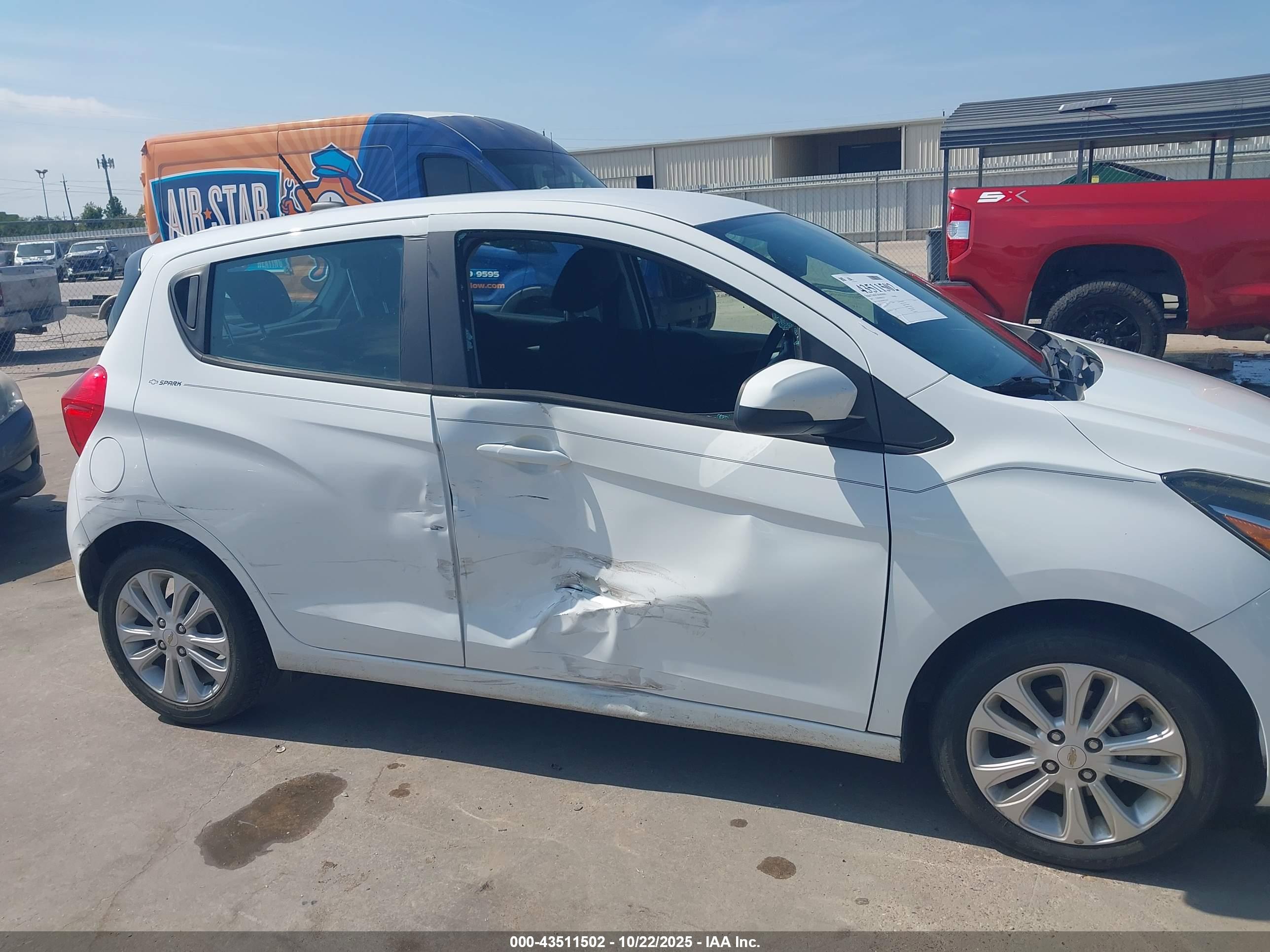 CHEVROLET SPARK image 6