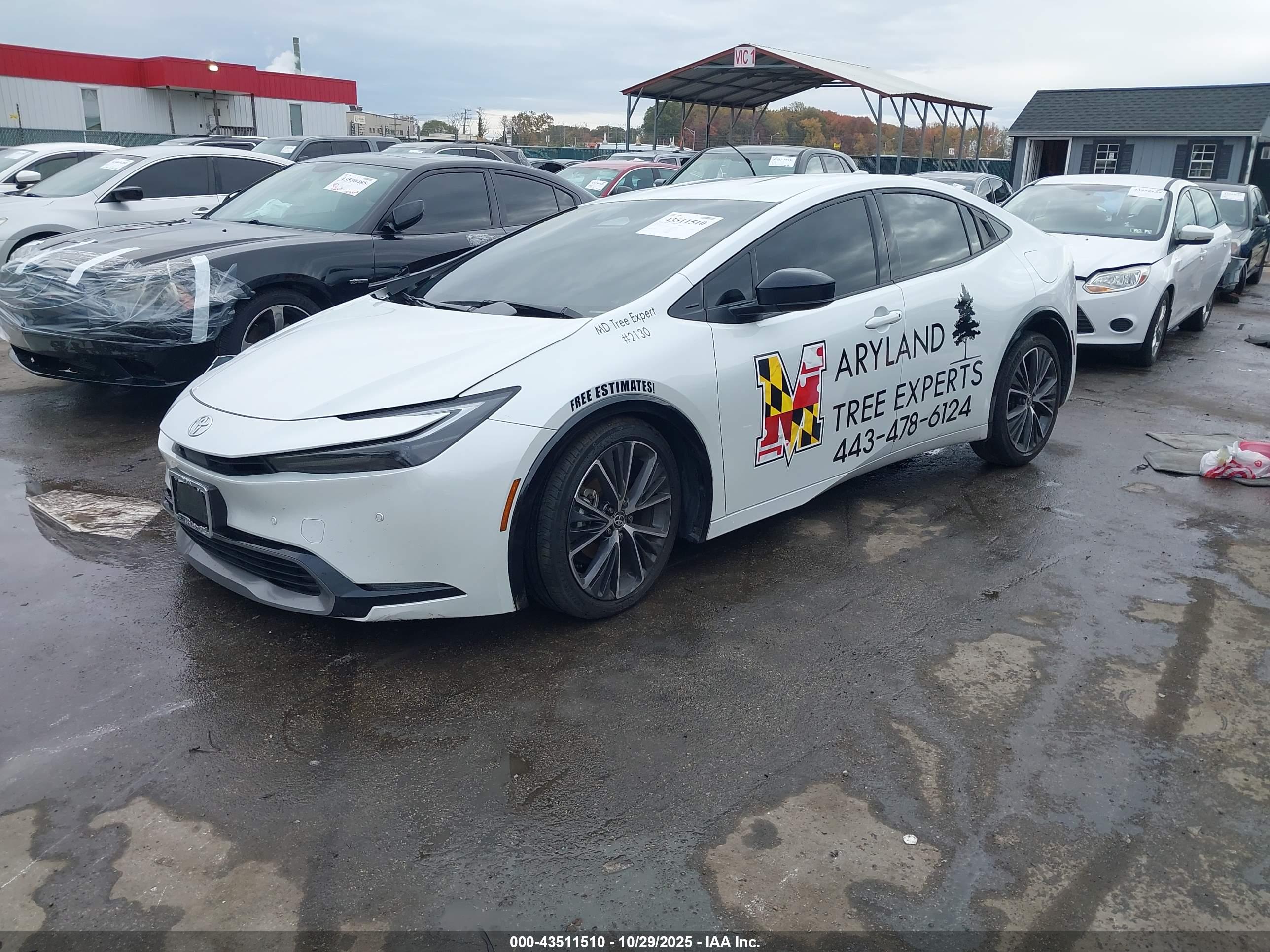 TOYOTA PRIUS image 2