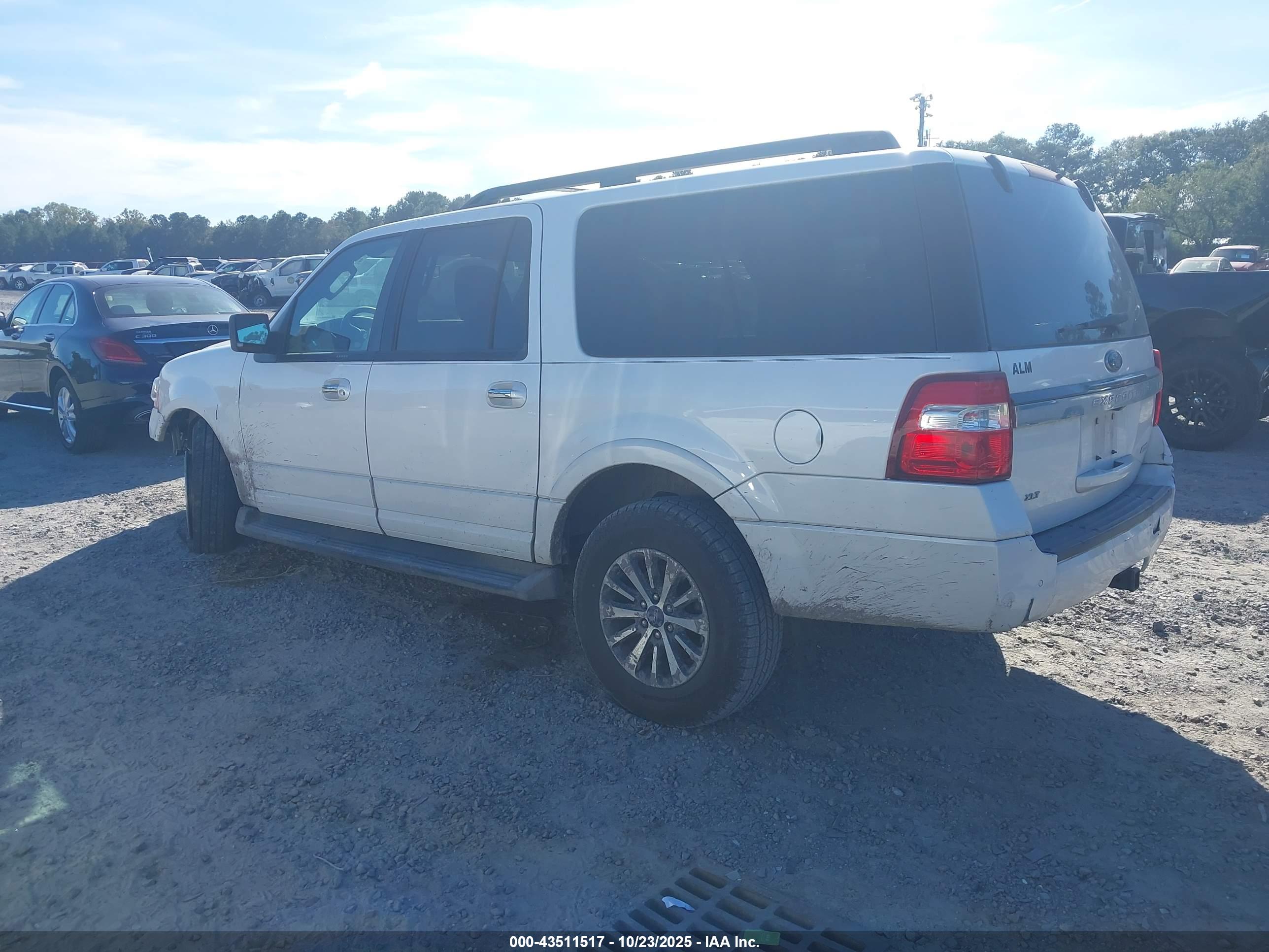 FORD EXPEDITION image 3