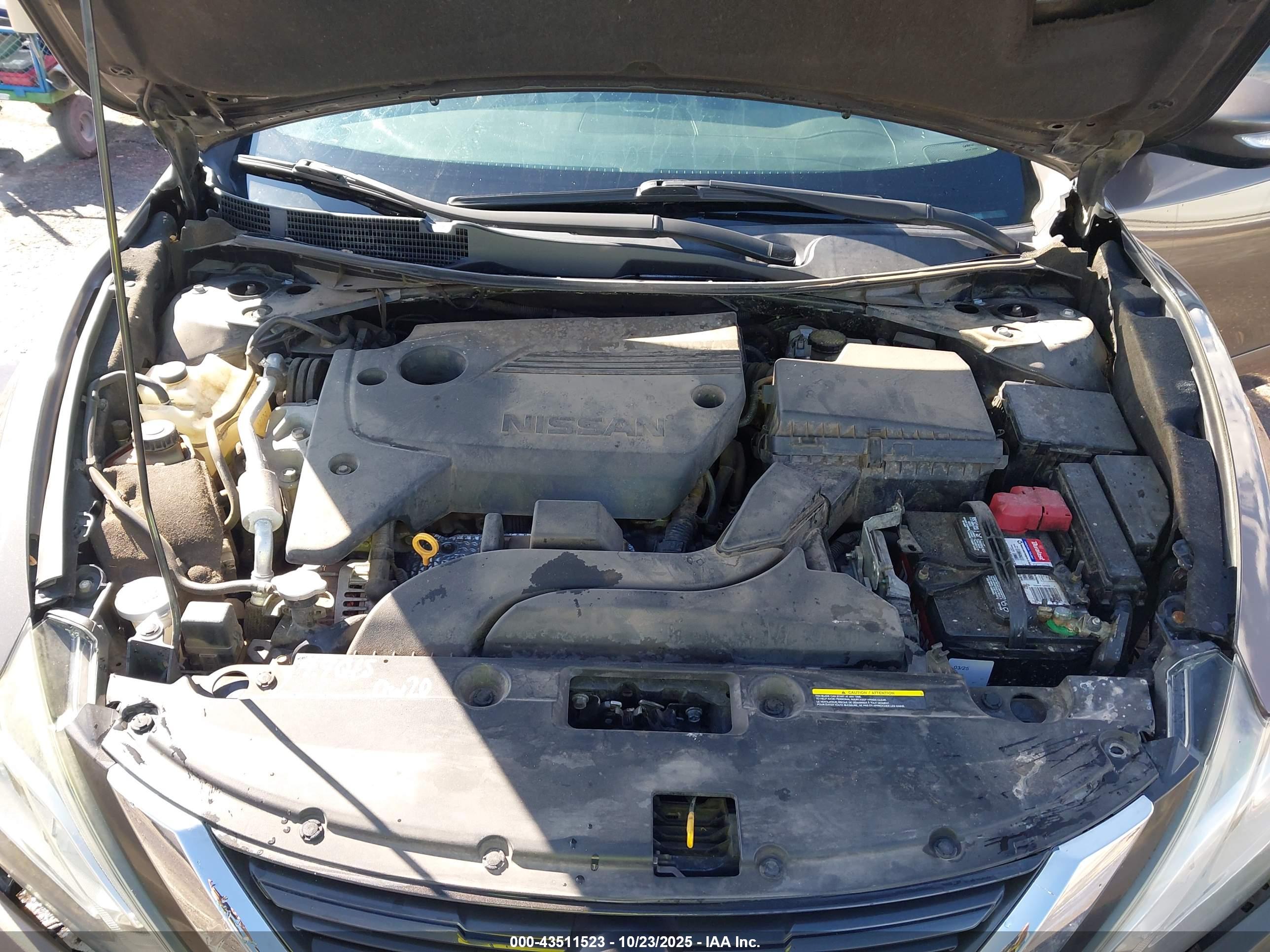 NISSAN ALTIMA image 10