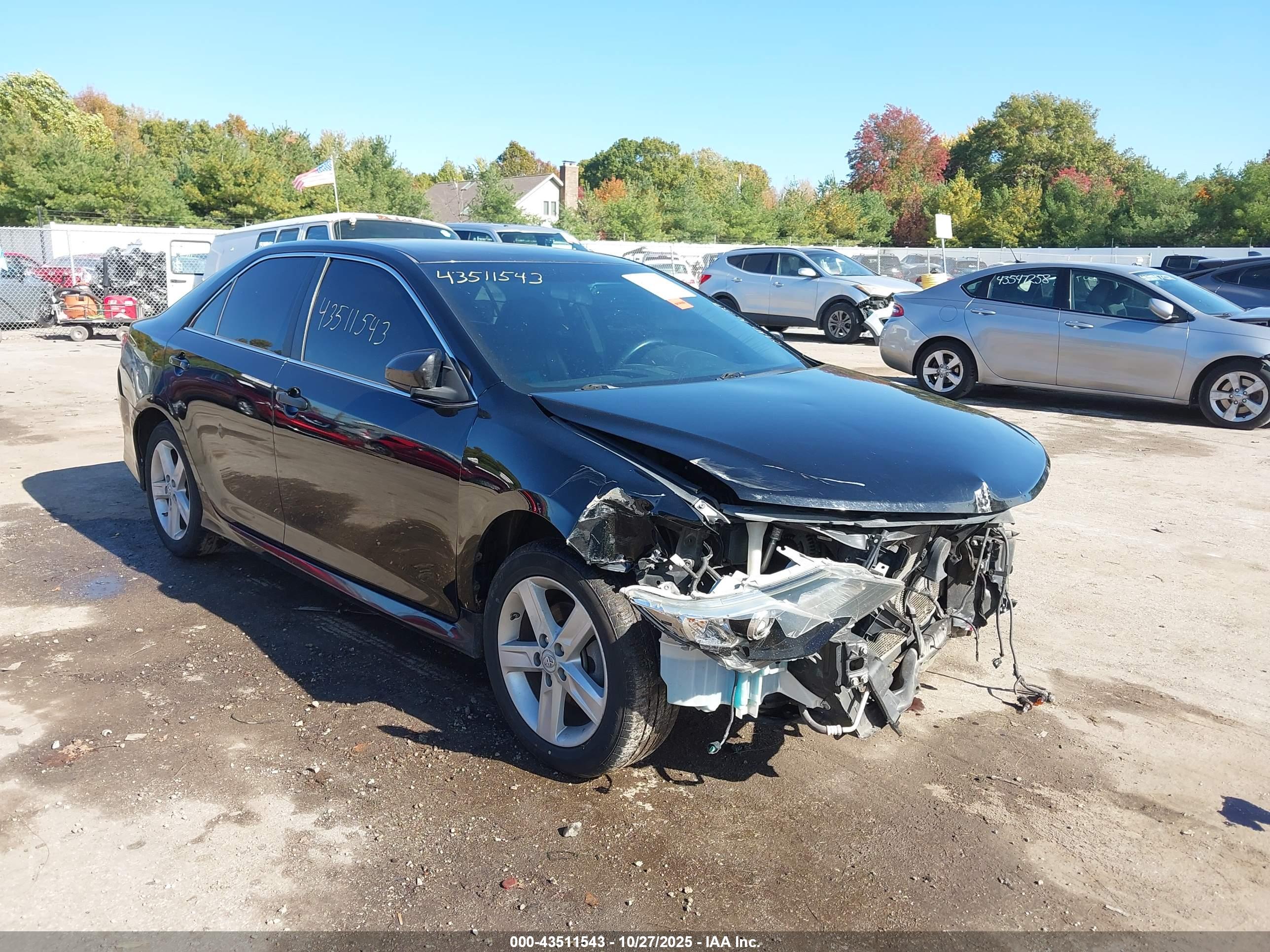 TOYOTA CAMRY image 6