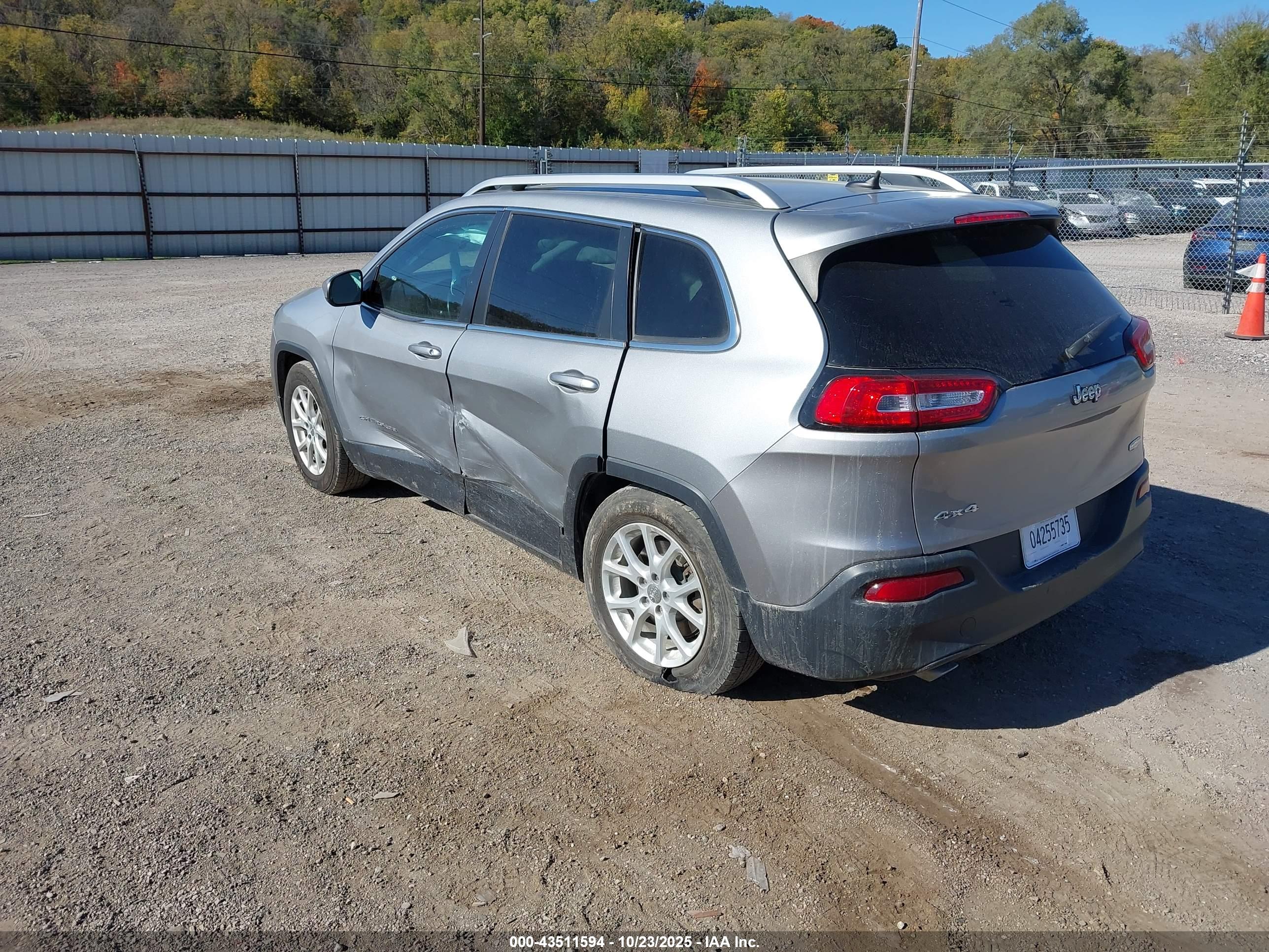 JEEP CHEROKEE image 3