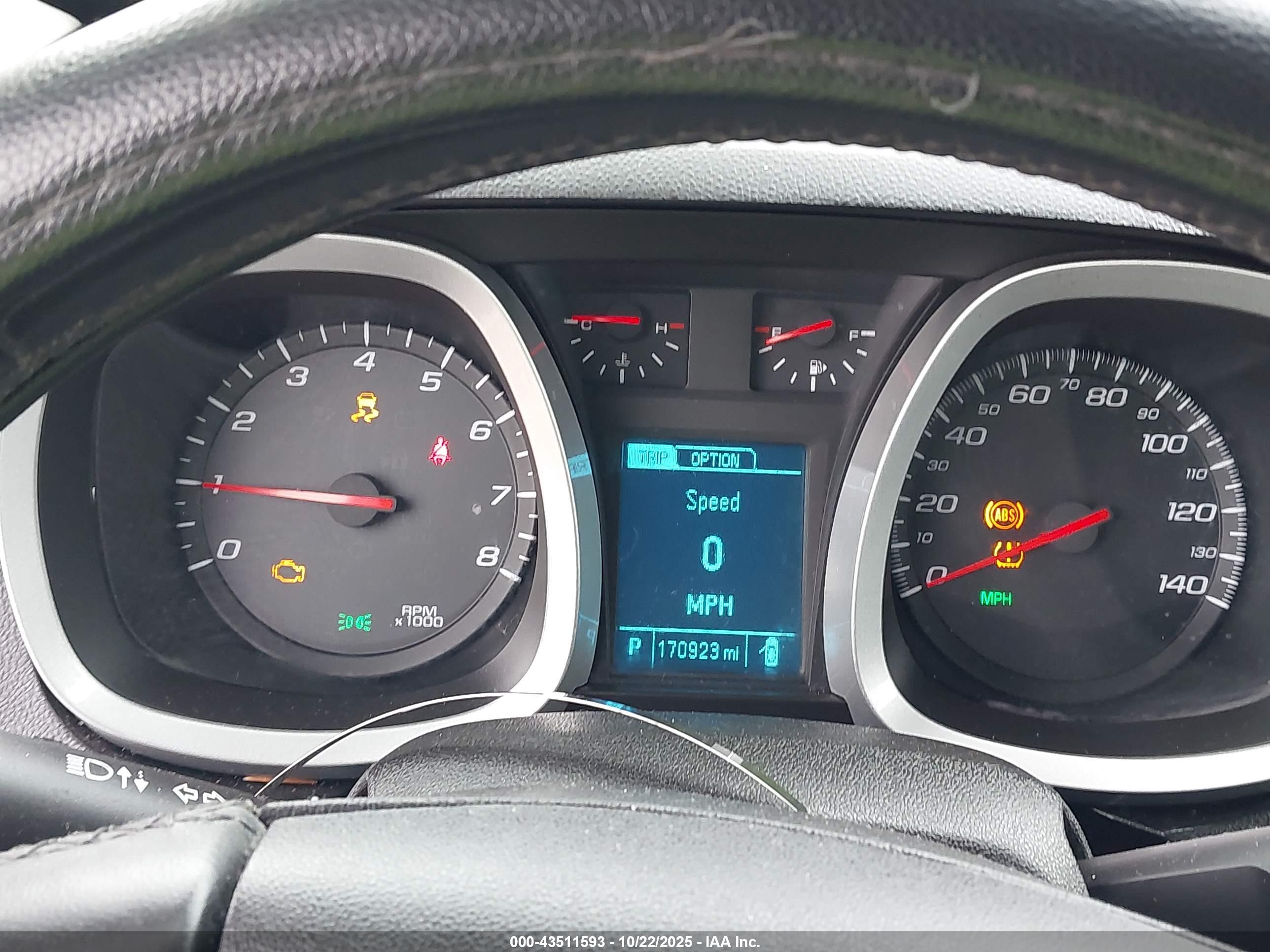 CHEVROLET EQUINOX image 7