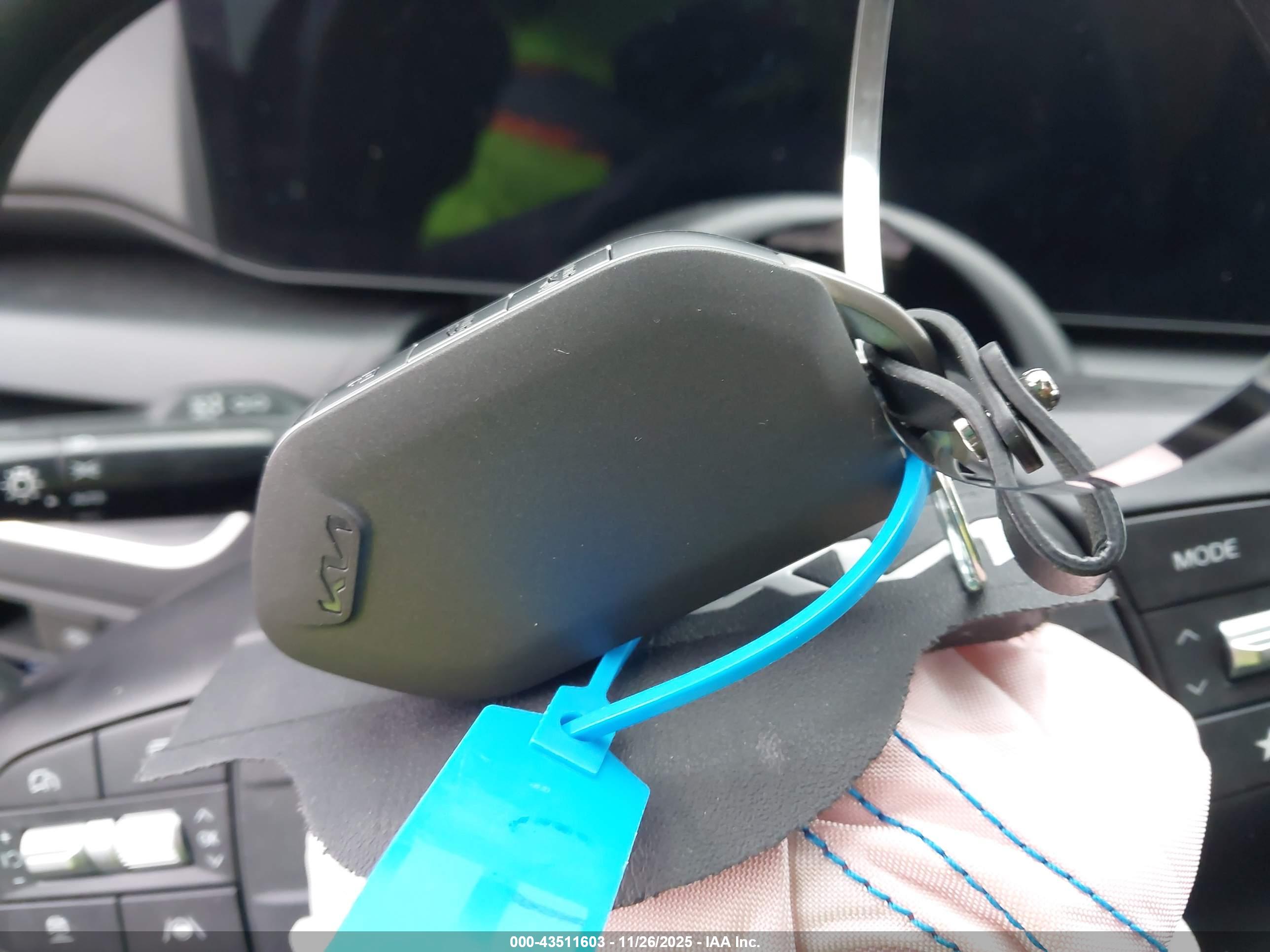 KIA K4 image 11