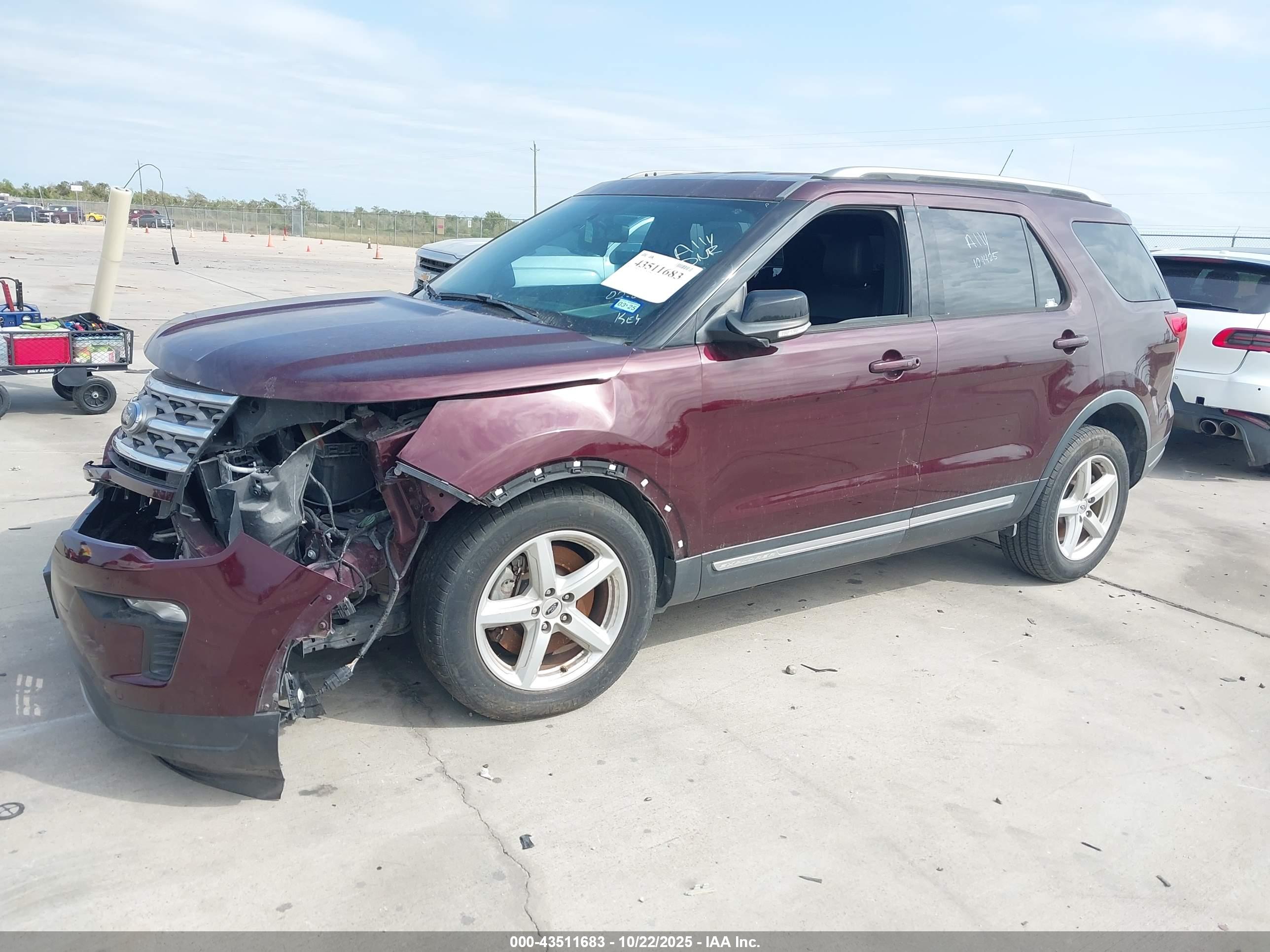 FORD EXPLORER image 2