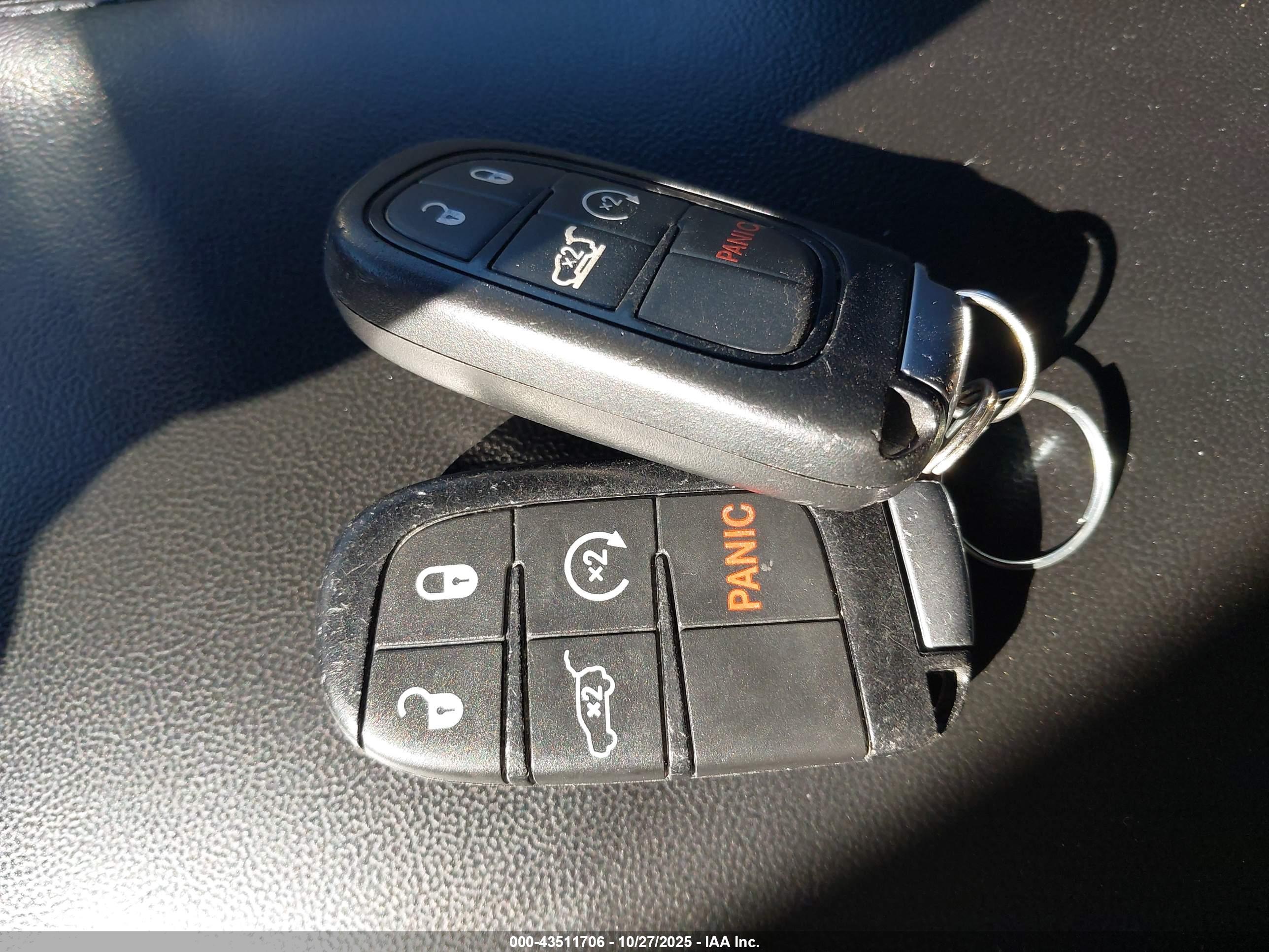 JEEP GRAND image 11