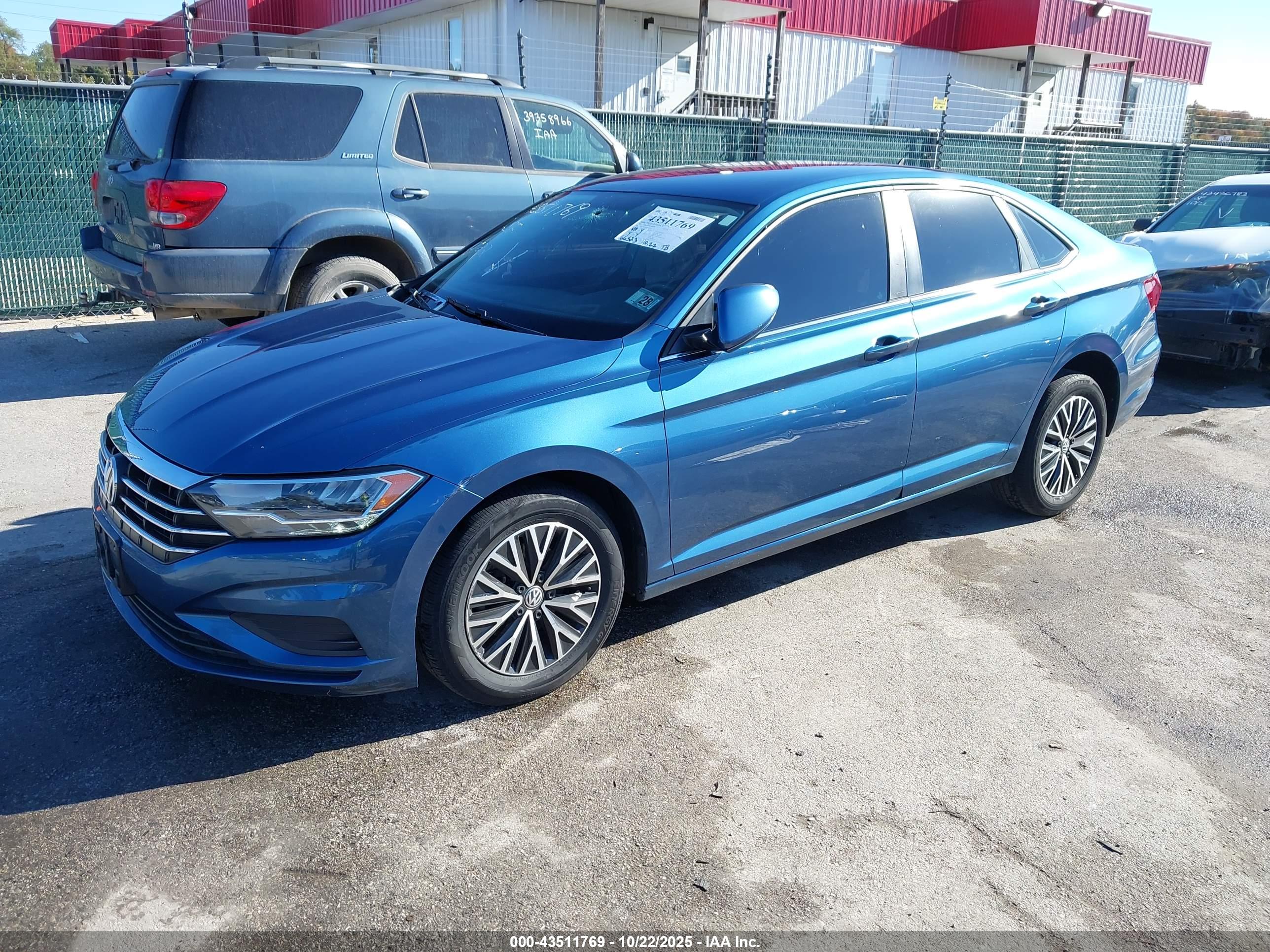 VOLKSWAGEN JETTA image 2
