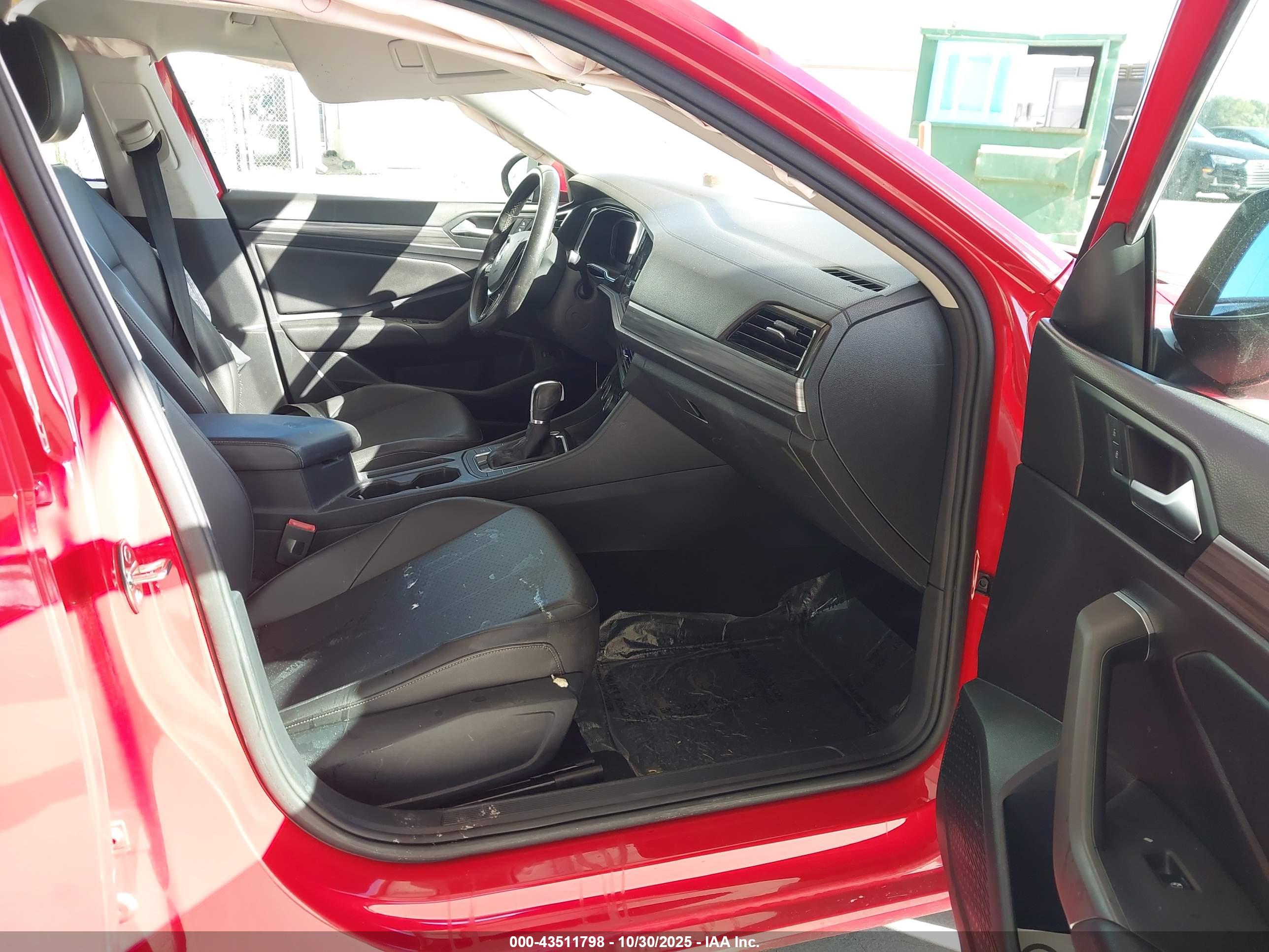 VOLKSWAGEN JETTA image 5