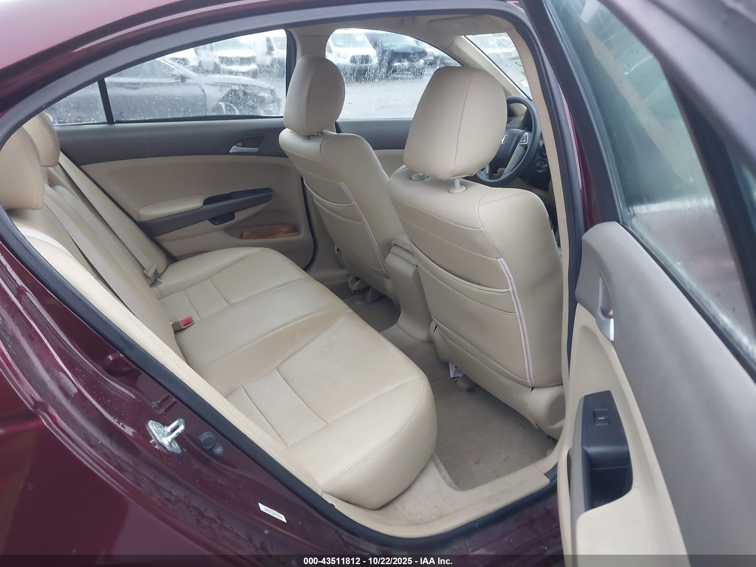 HONDA ACCORD image 8