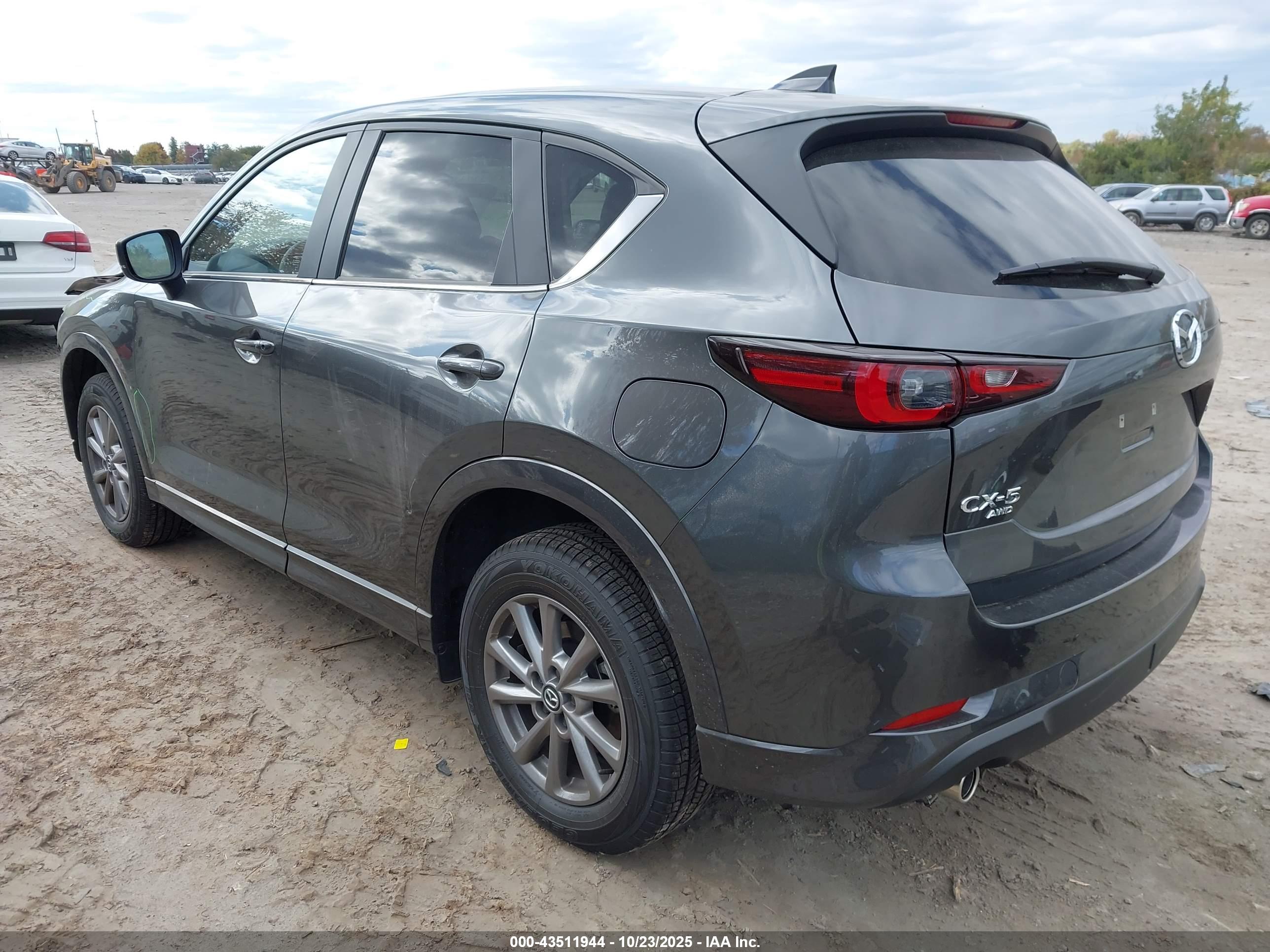 MAZDA CX-5 image 3