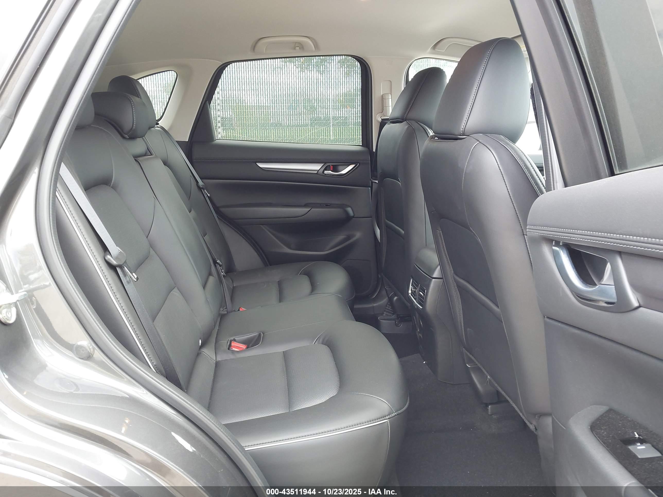 MAZDA CX-5 image 8