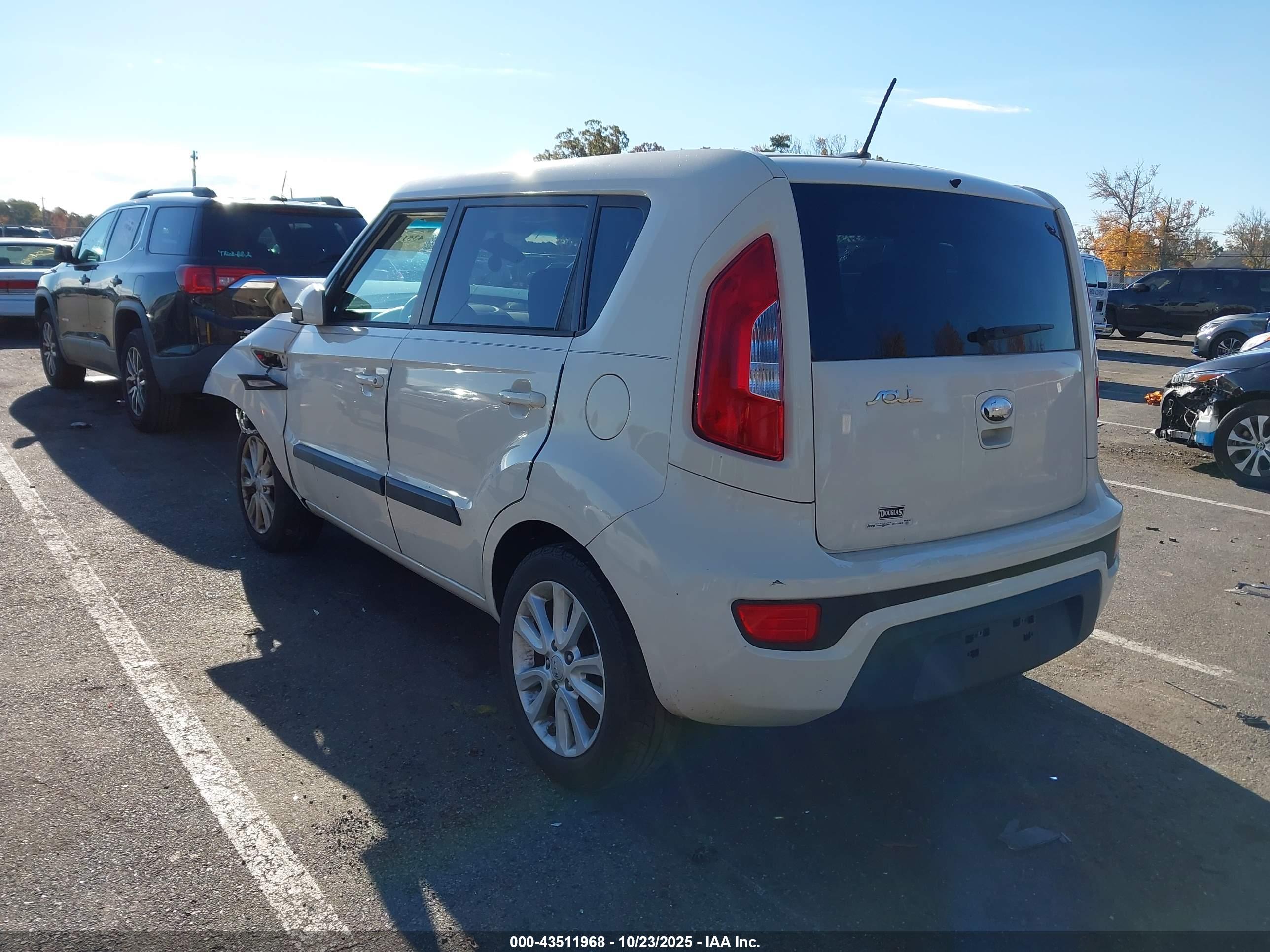 KIA SOUL image 3