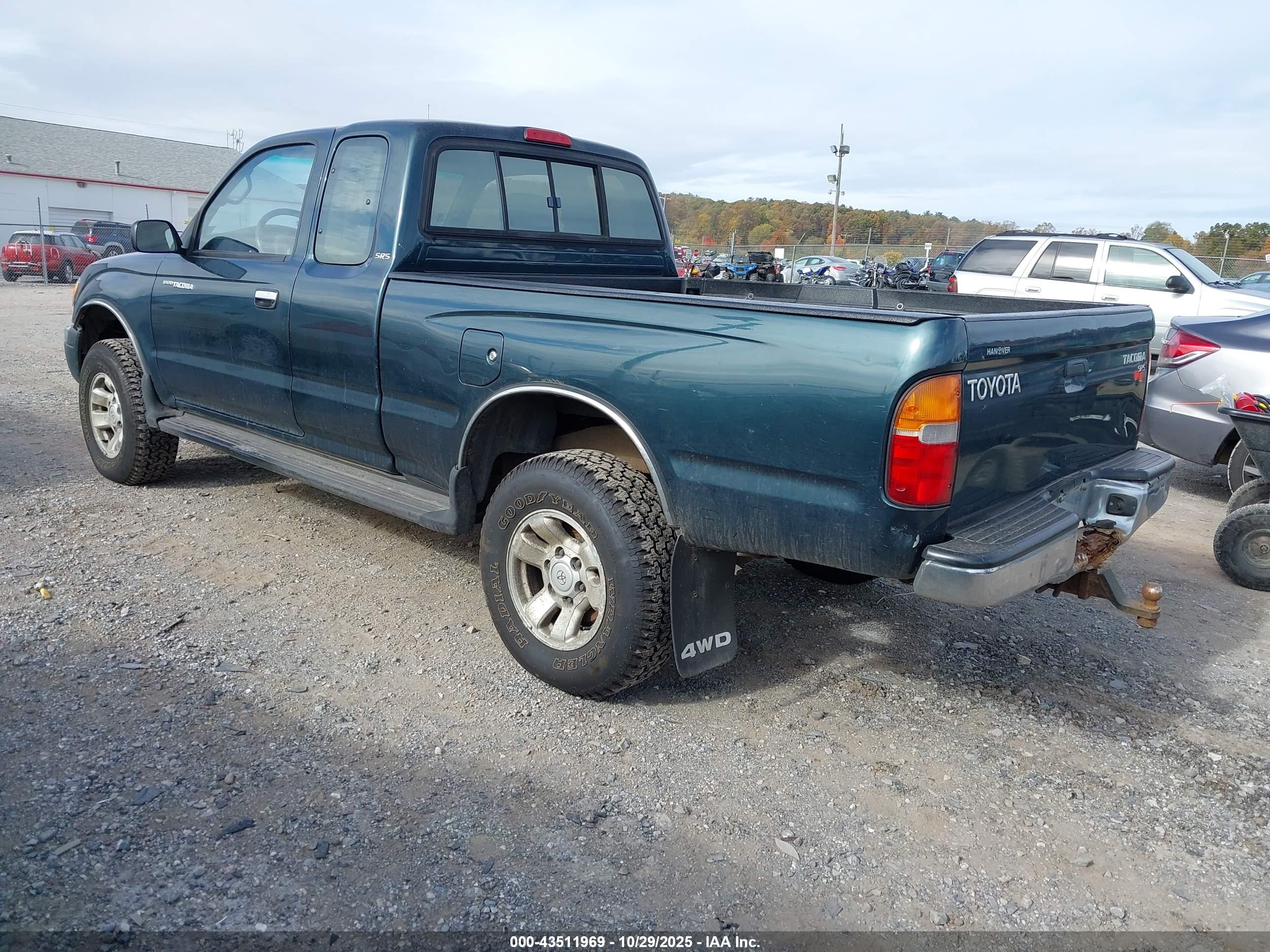 TOYOTA TACOMA image 3