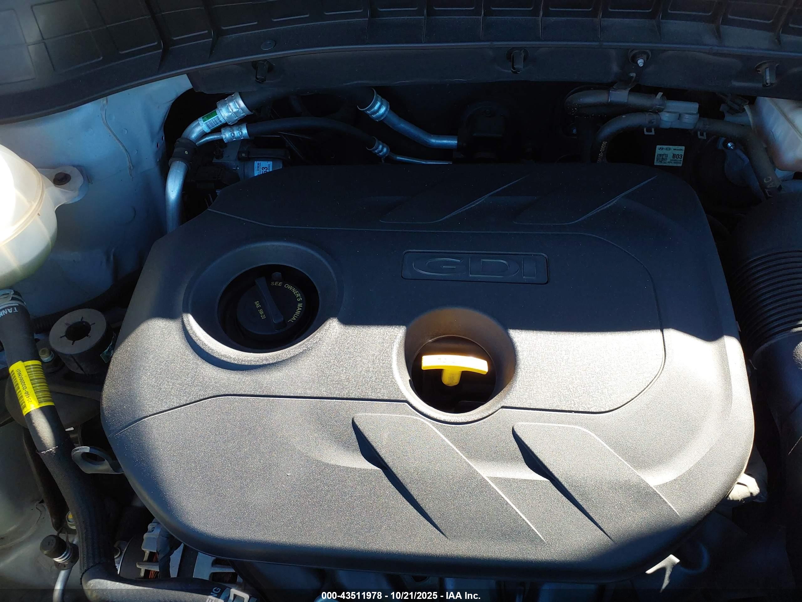 HYUNDAI TUCSON image 10
