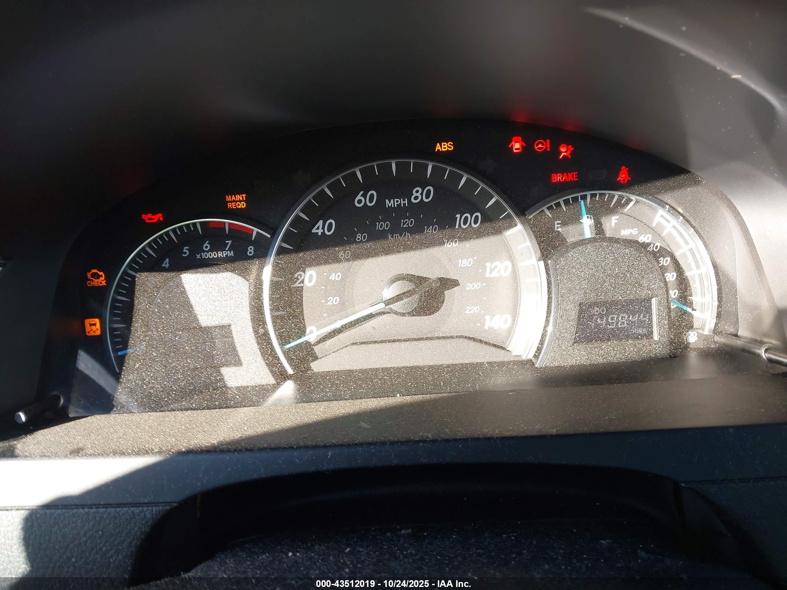 TOYOTA CAMRY image 7
