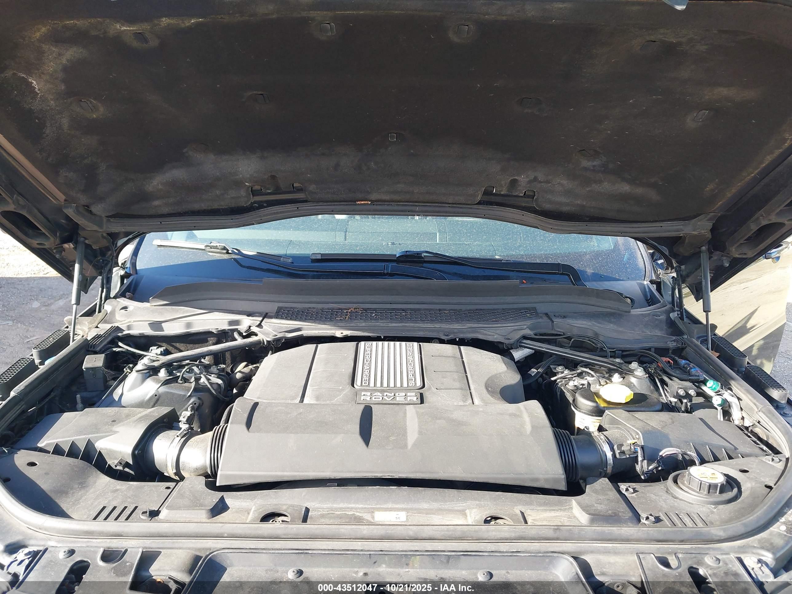 LAND ROVER image 10