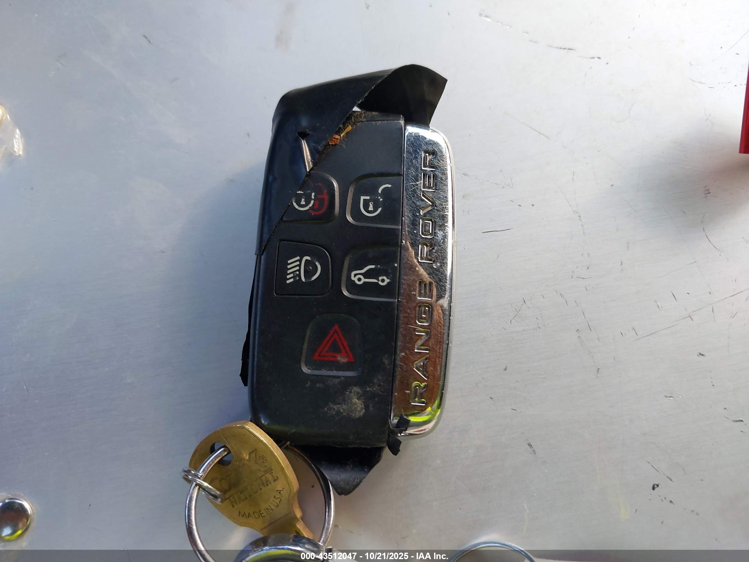 LAND ROVER image 11