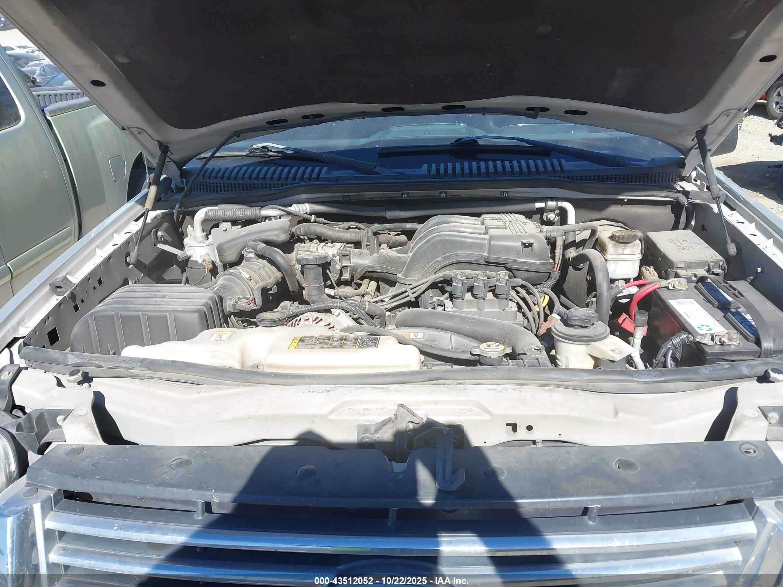 FORD EXPLORER image 10
