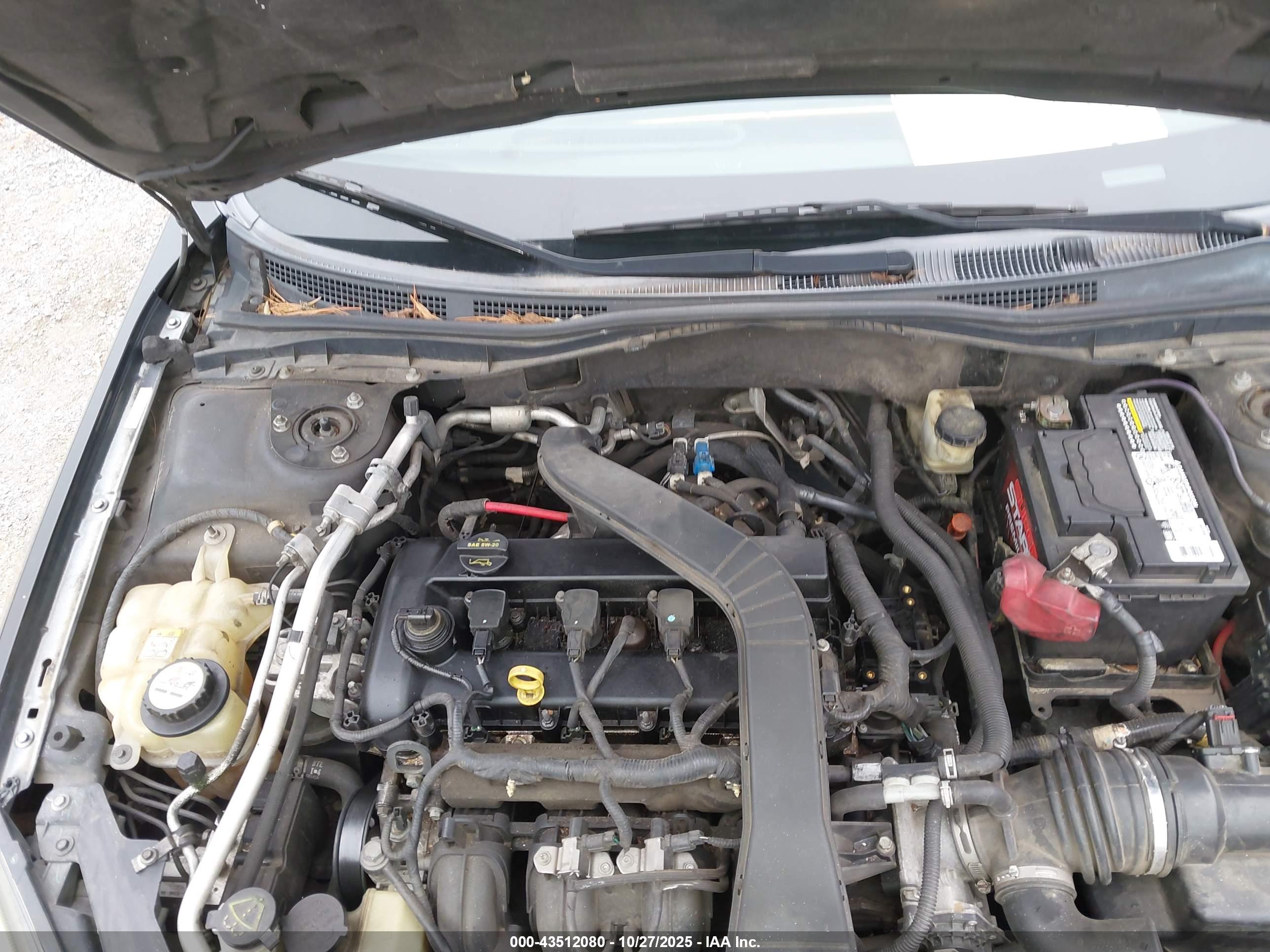 FORD FUSION image 10